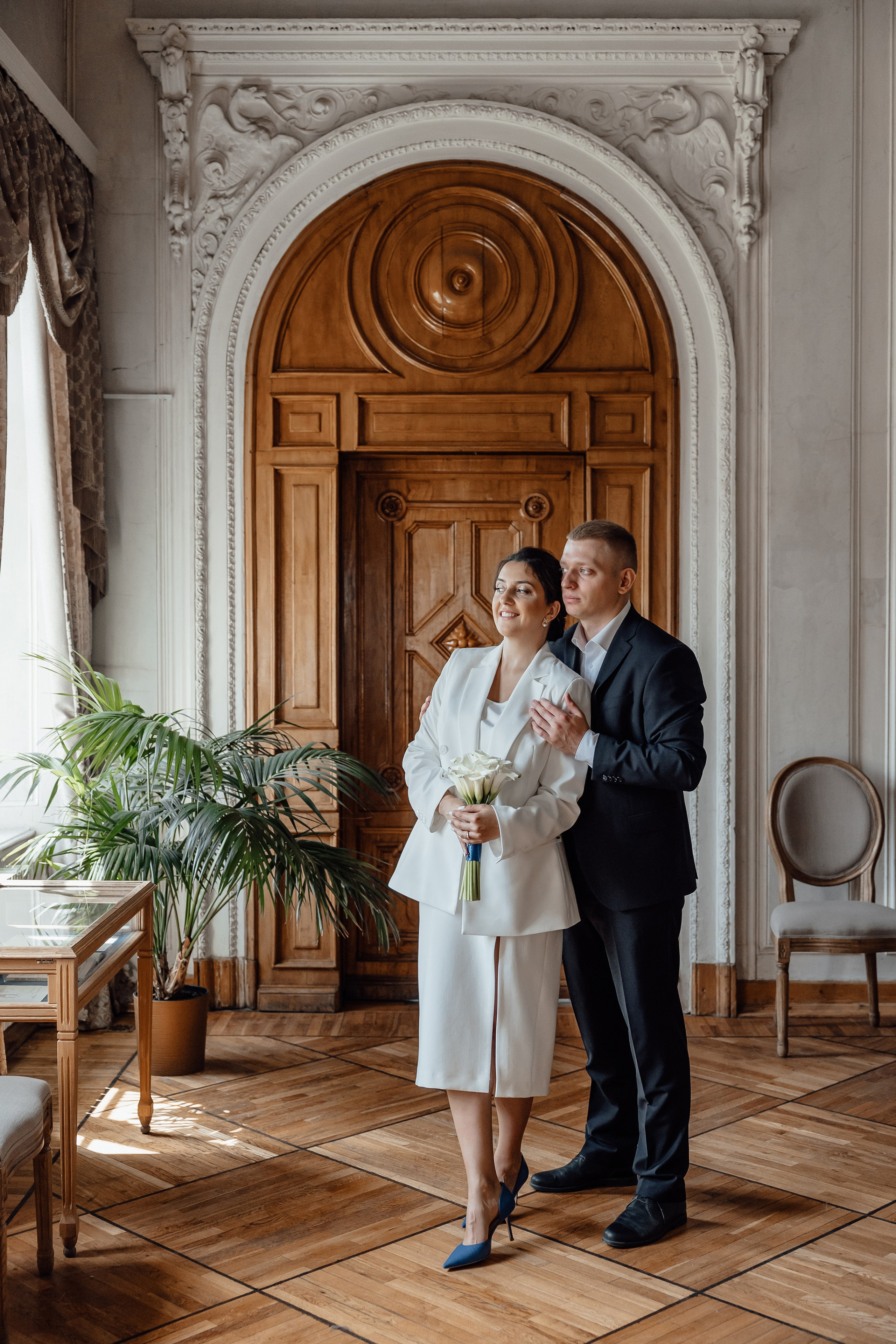 свадебная фотосессия в библиотеке читальне Пушкина