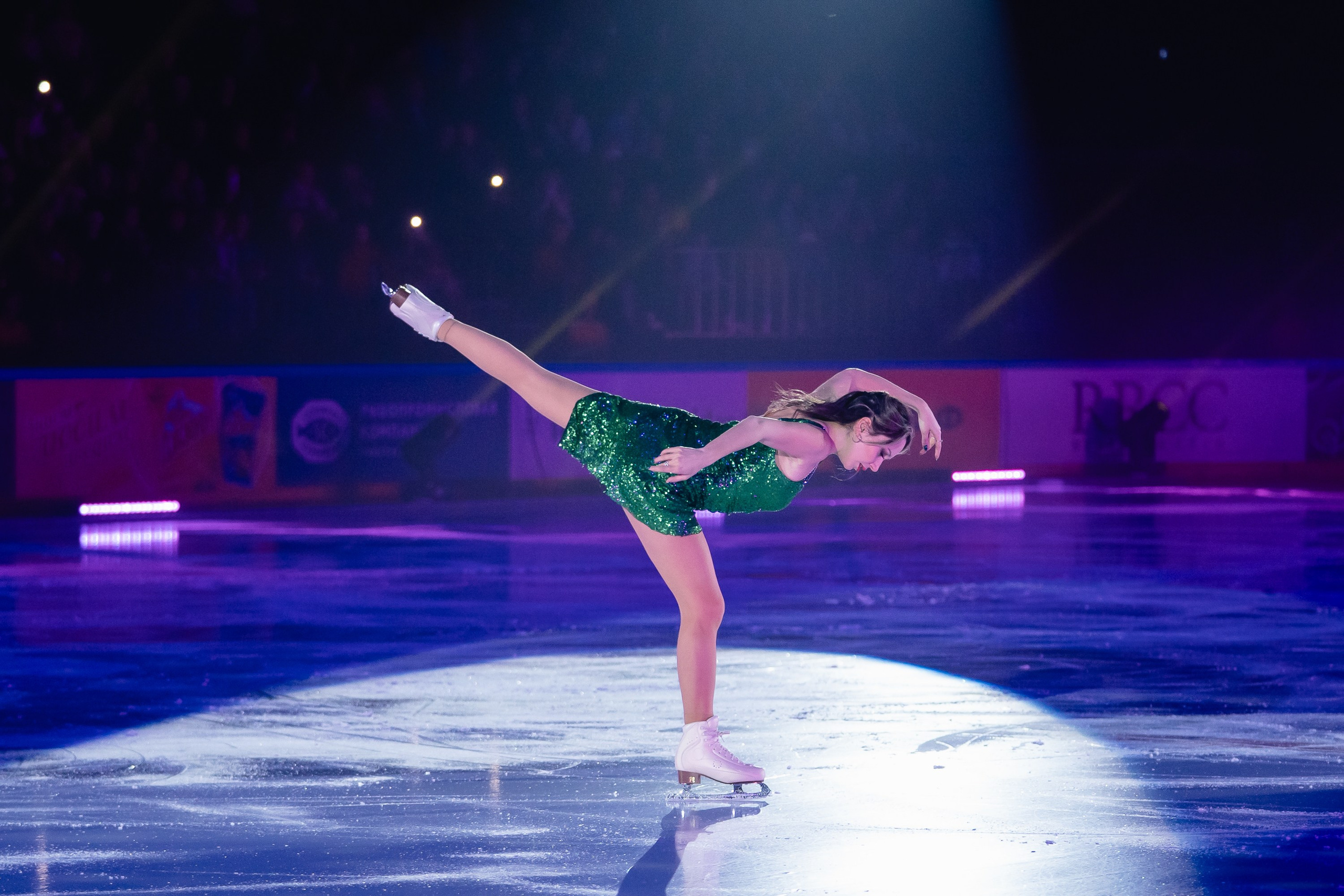 Шоу «Чемпионы на льду» в Новосибирске. Воробьева Ксения — Спортивный и танцевальный фотограф Новосибирск