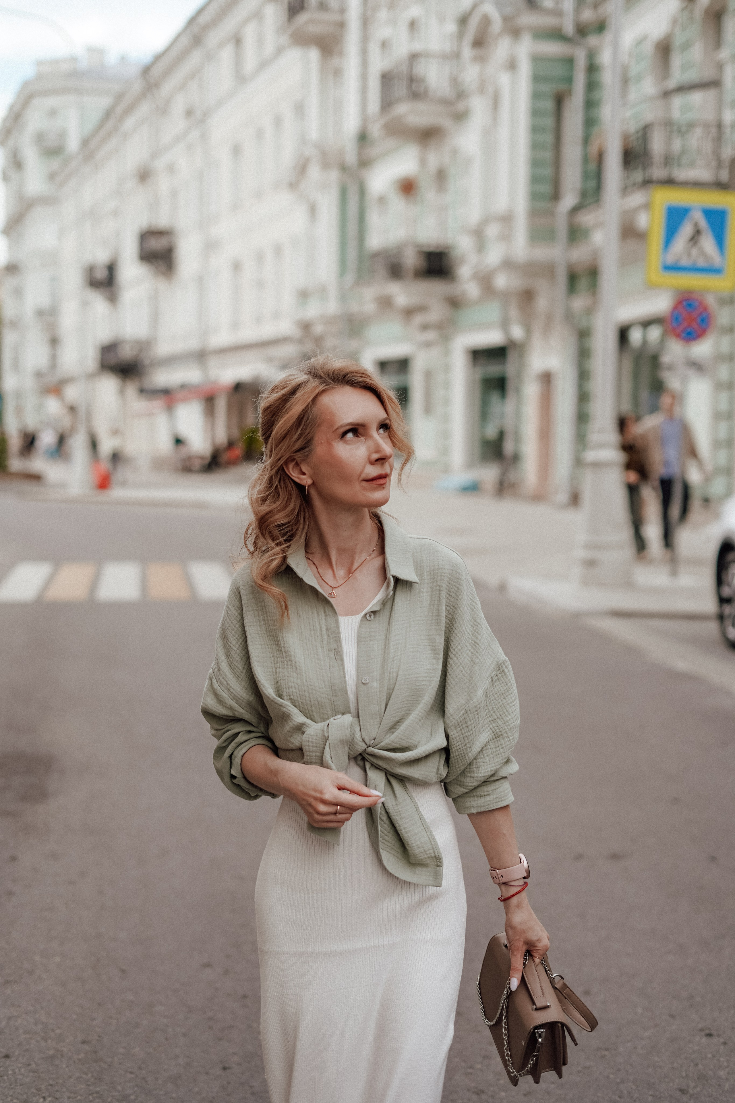 Арина на Чистых Прудах. Фотограф в Сочи и Абхазии | Фототуры | September Air