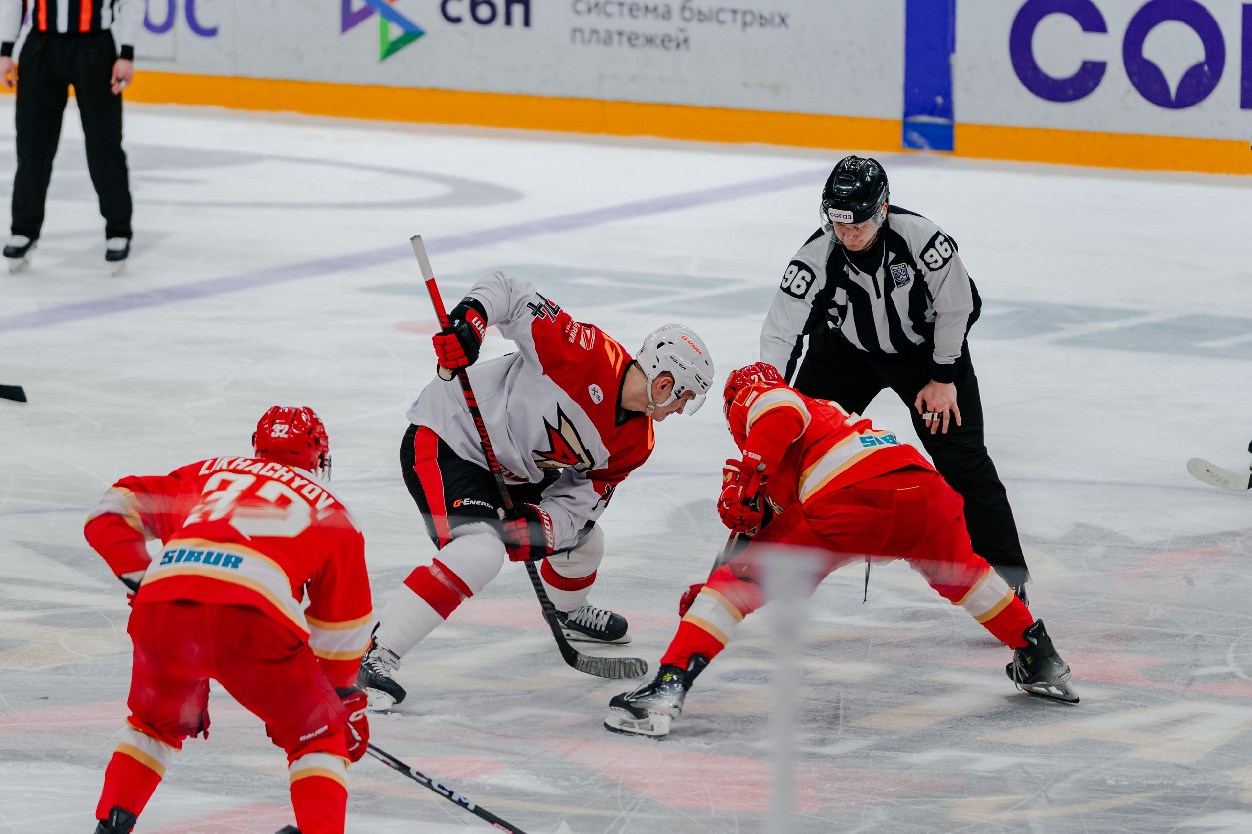 КХЛ КУНЬЛУНЬ РС — АВАНГАРД 22 МАРТА 2025. Репортажный фотограф в Москве Измалков Артем