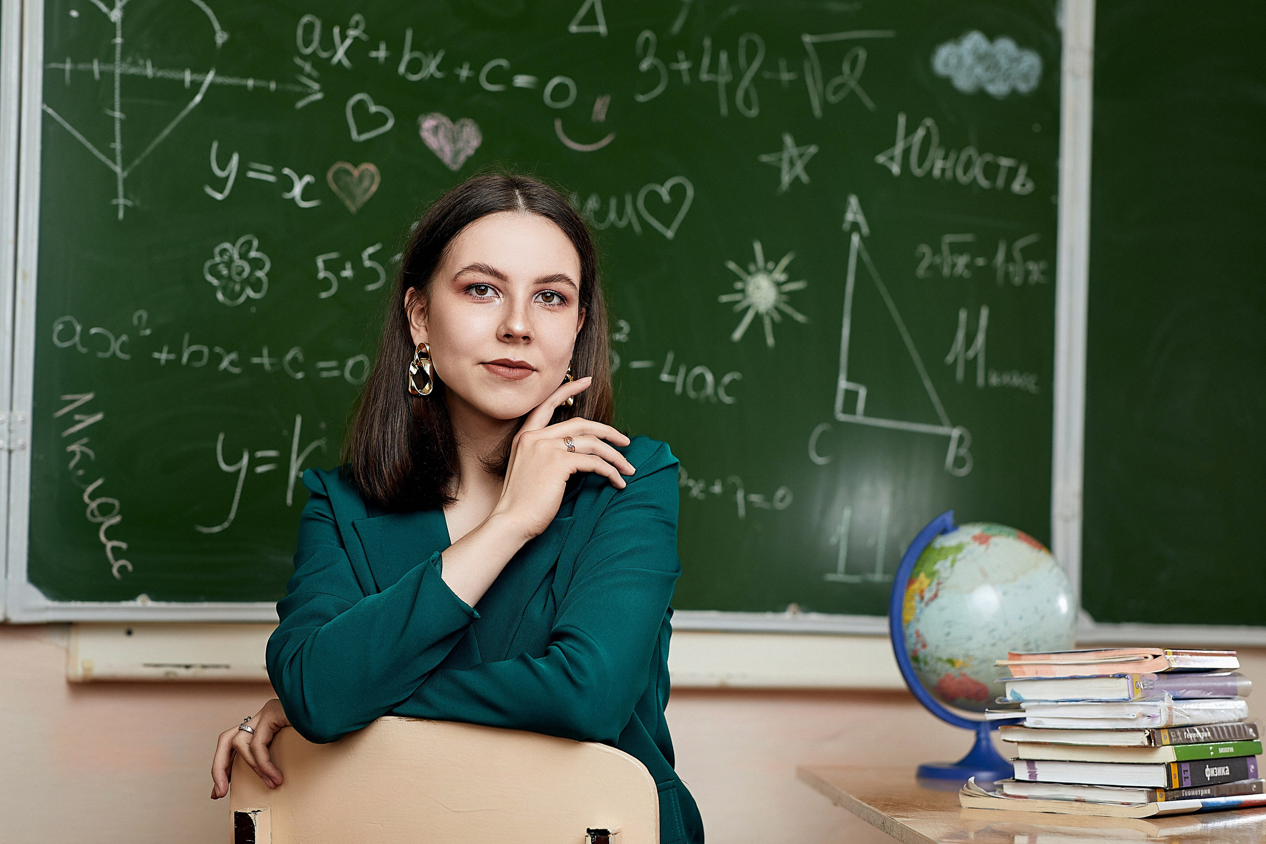 Выпускной альбом для старших классов. Заказать фотокнигу на выпускной в Новосибирске от Bestyalbum