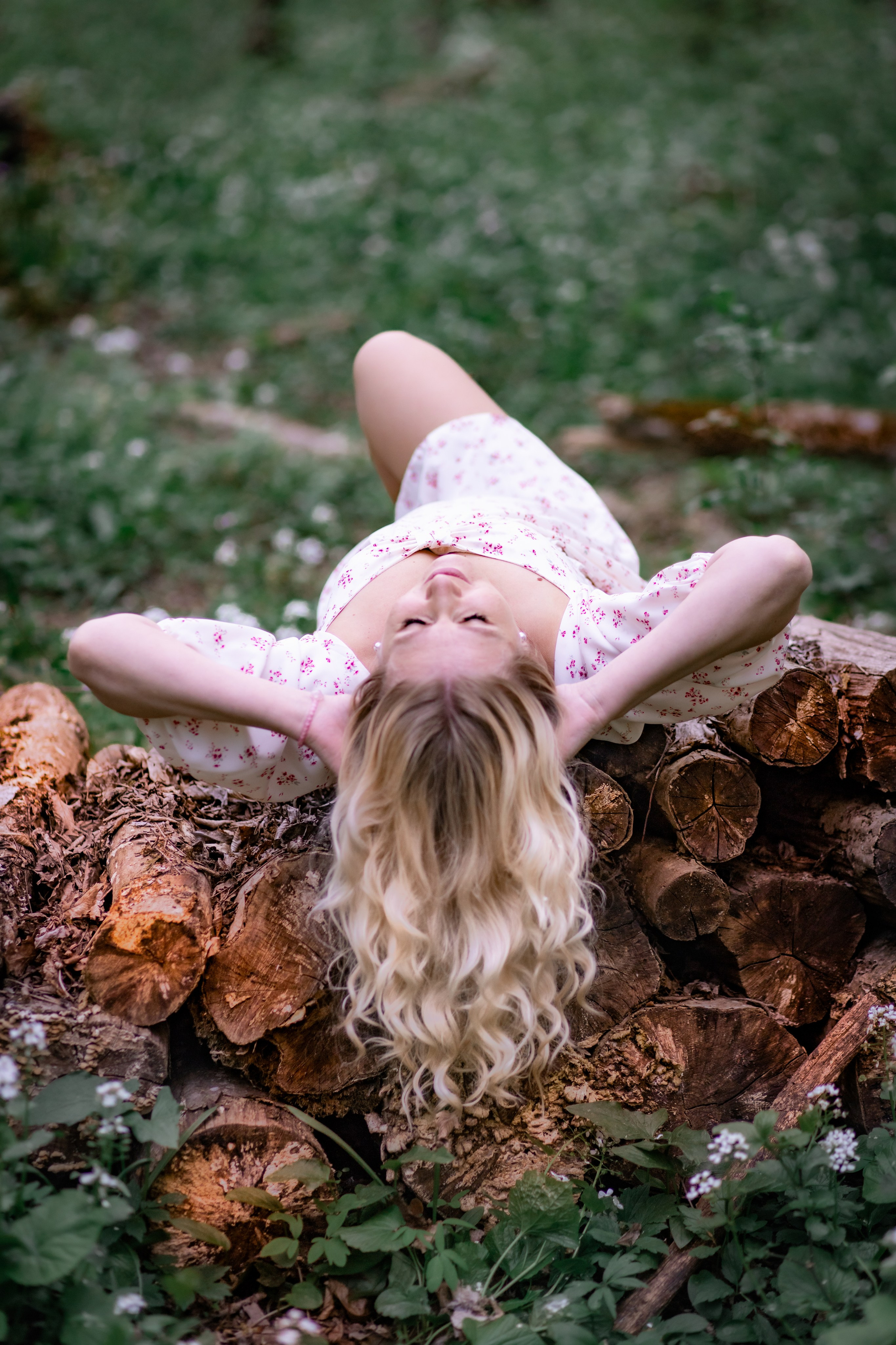 Фотосессия Оксаны в первоцветах. Фотограф и видеограф в Ставрополе Инна Попова