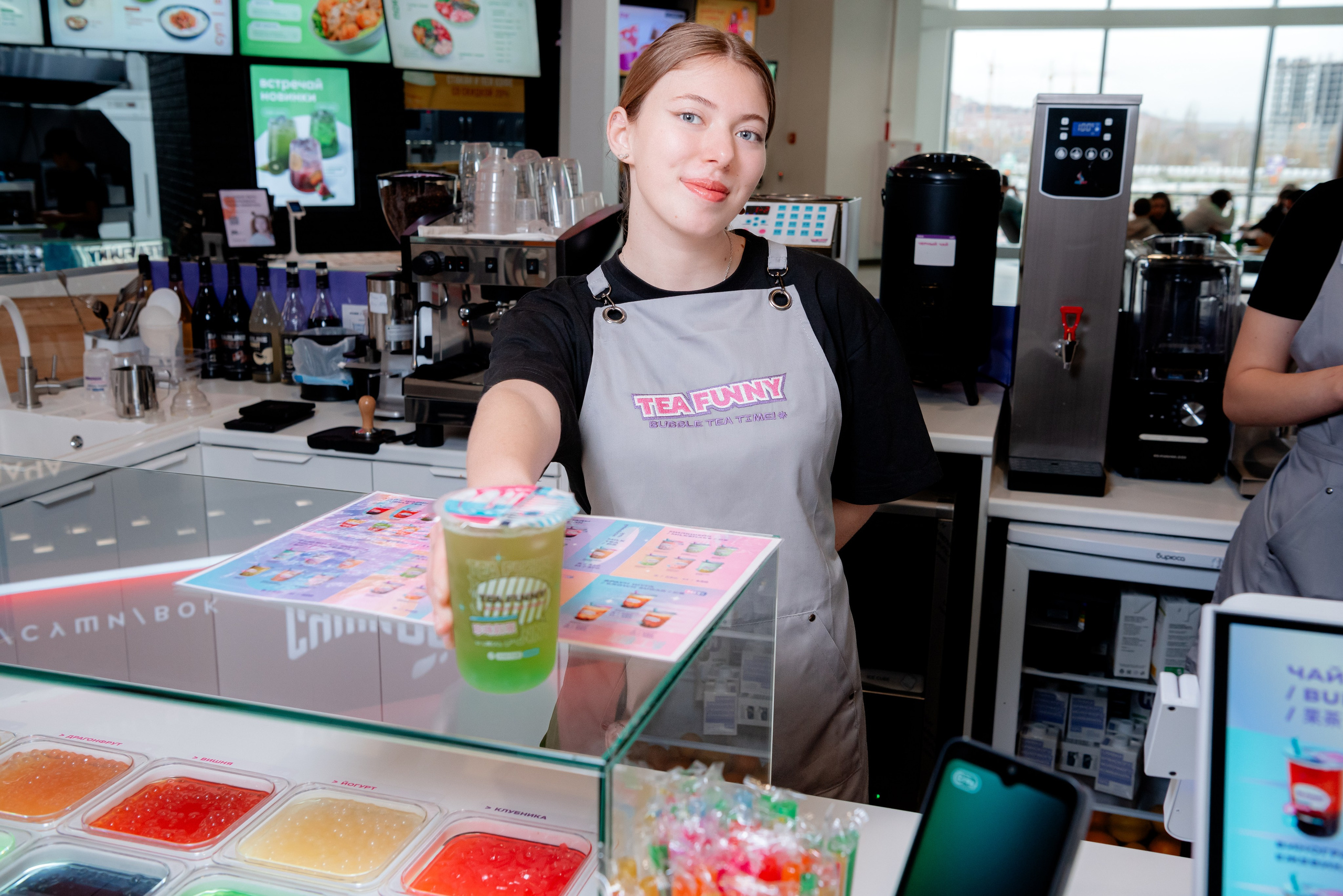 Открытие Tea Funny в Акварели. Фотограф в Волгограде и Волжском Александр Горбань