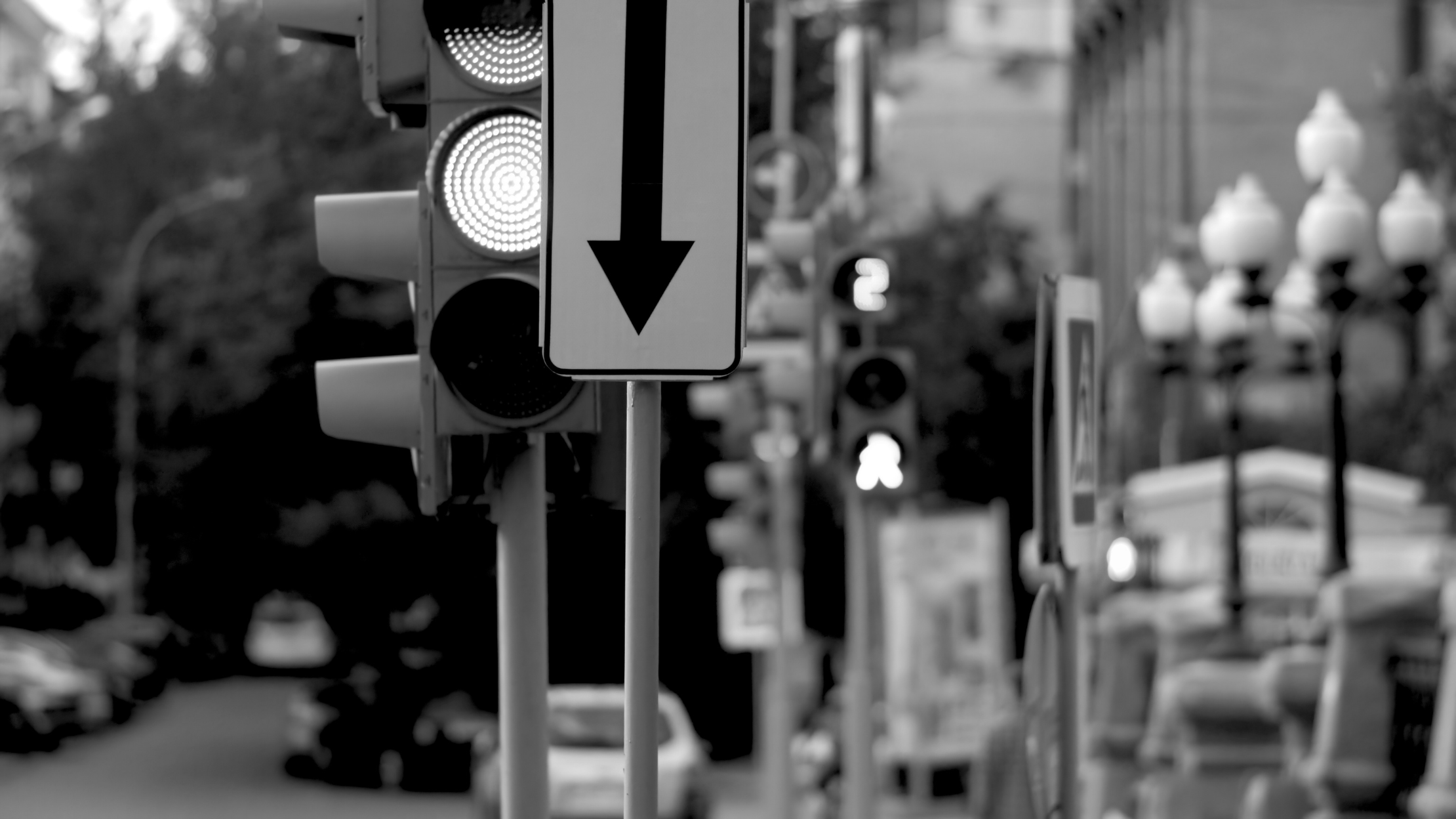 Компания «Про-Марк» Строительство светофоров /Дорожная разметка /Дорожные знаки/ Разработка и согласование схем ОДД