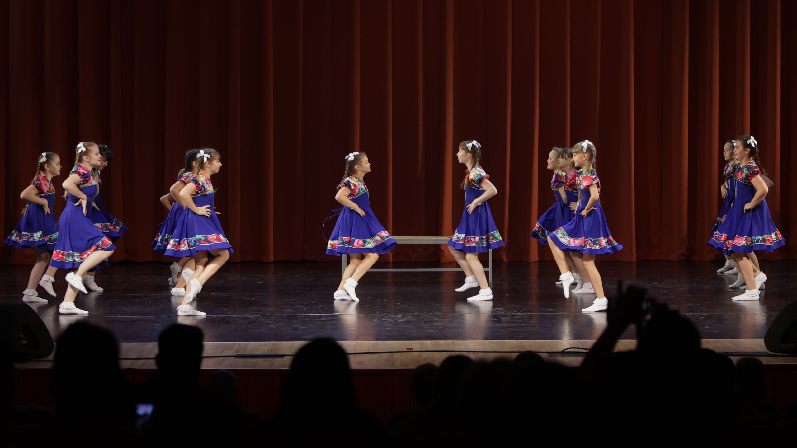 Фестиваль хореографического искусства «КУБОК ЛЕГЕНДЫ — 2025». Выпускные альбомы и школьный фотограф в Подольске, Троицке, Щербинке, Москве и Московской области