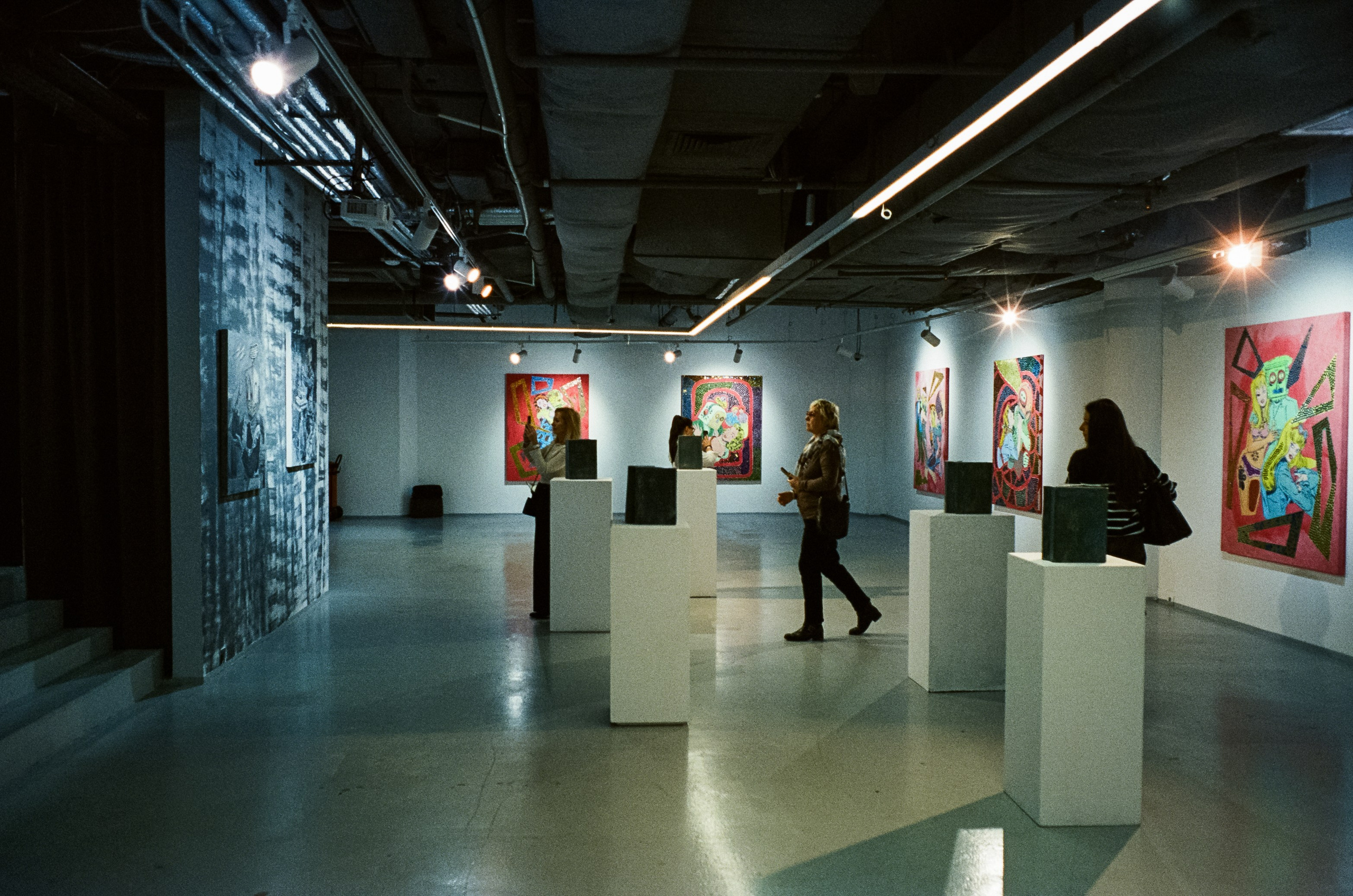 Выставочное пространство Cube.Moscow / SFL 500T