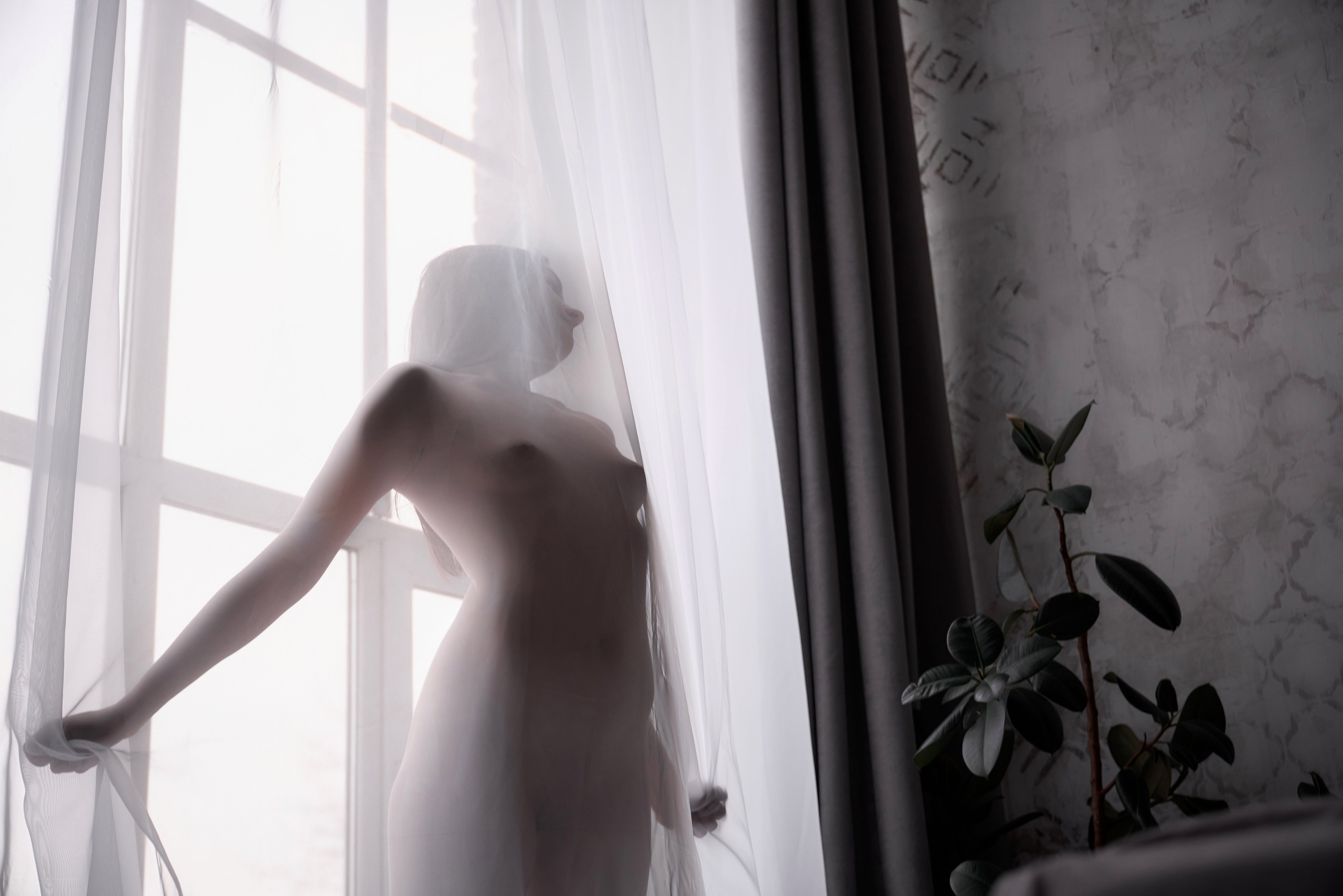 Фотосессия ню Валерии в Naked studio. Ню фотограф Евгений Опарин