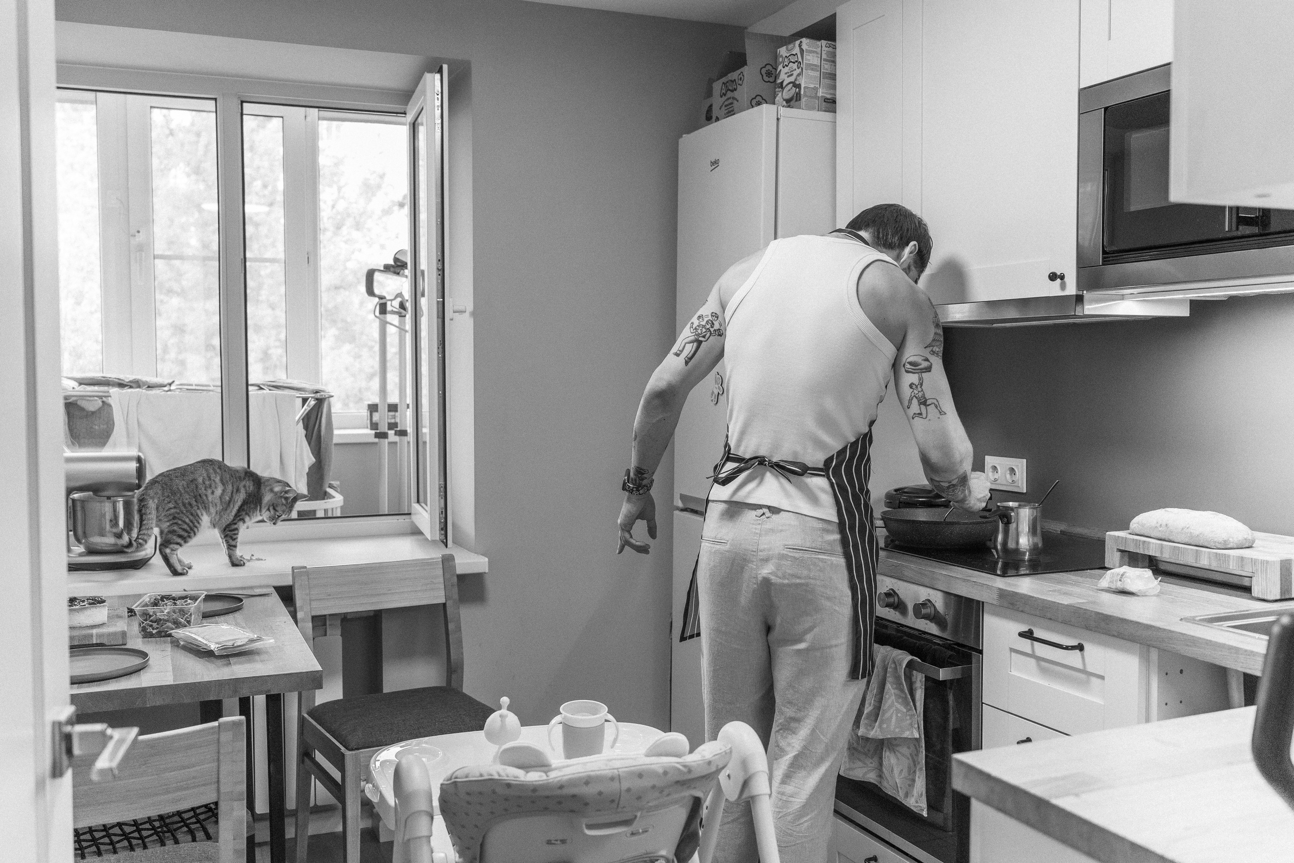 Осенняя семейная репортажная лайфстайл фотосессия. Фотограф на роды Москва. Фотограф новорожденных Москва