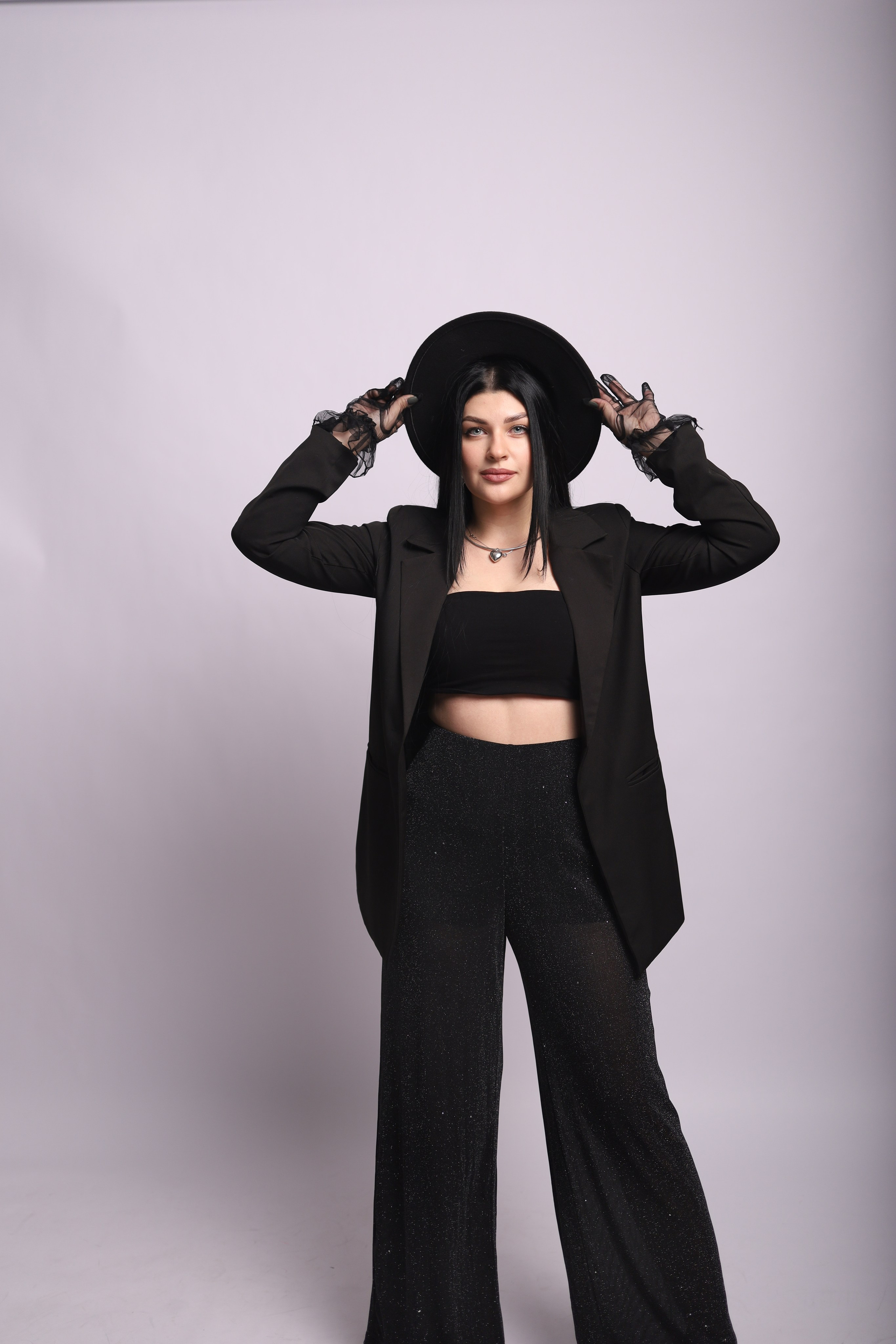 Селфи-студия «STORIES» профессиональная фотосессия без фотографа в Одинцово