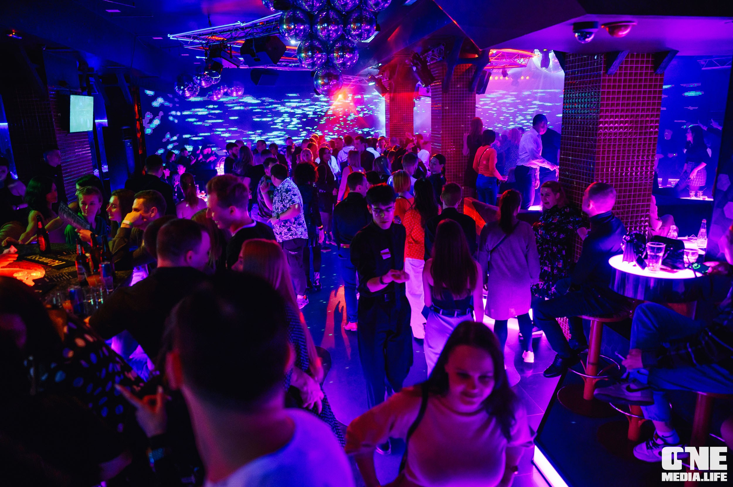 Фотоотчет с 8 марта в Планете. One Media Life: фоторепортажи, фотоотчеты с мероприятий и заведений