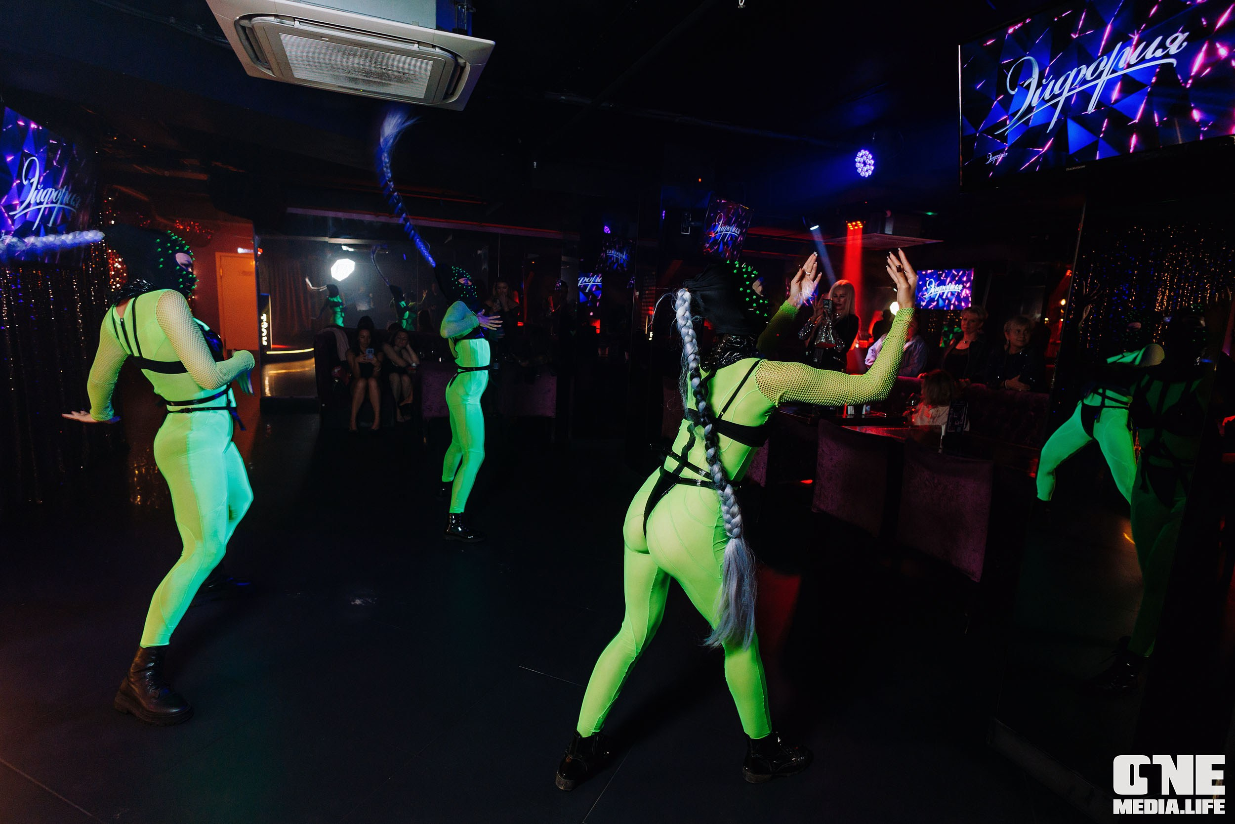 Фоторепортаж из караоке-клуба Эйфория. One Media Life: фоторепортажи, фотоотчеты с мероприятий и заведений