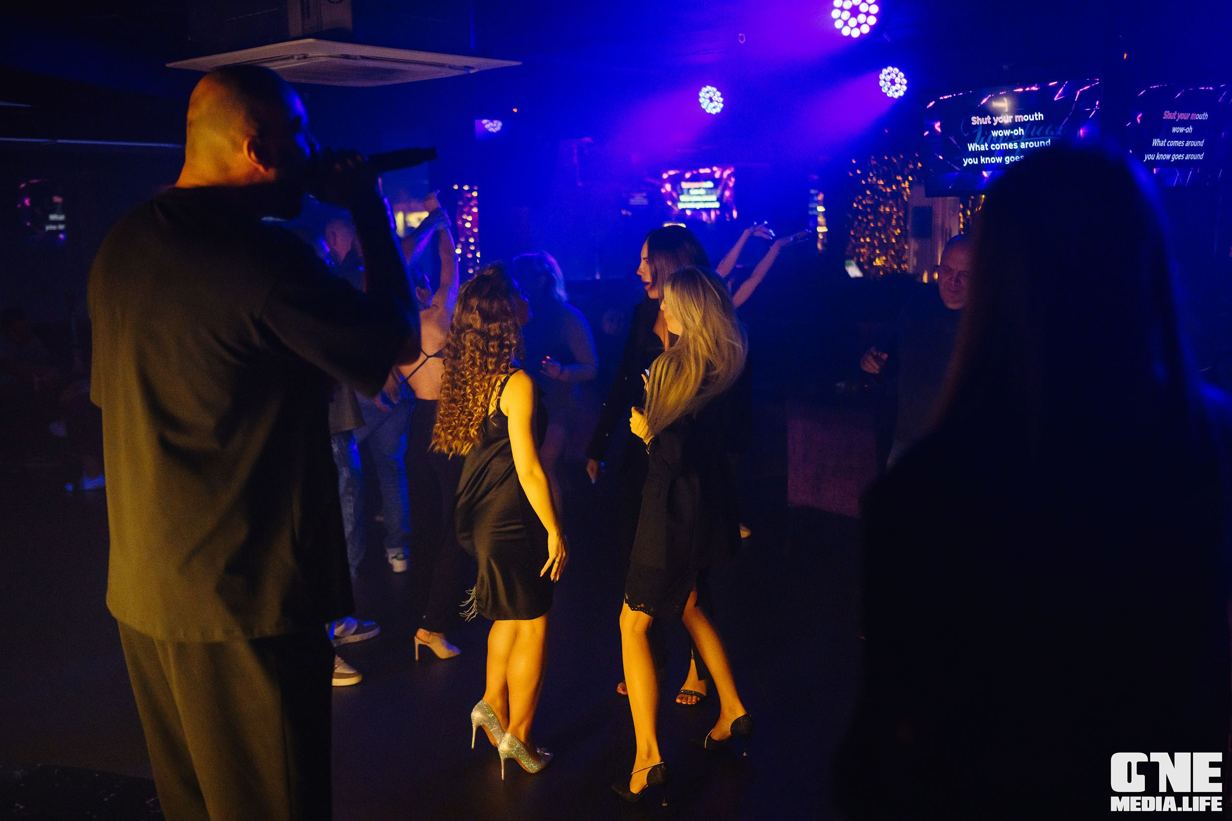 Фоторепортаж из караоке-клуба Эйфория. One Media Life: фоторепортажи, фотоотчеты с мероприятий и заведений