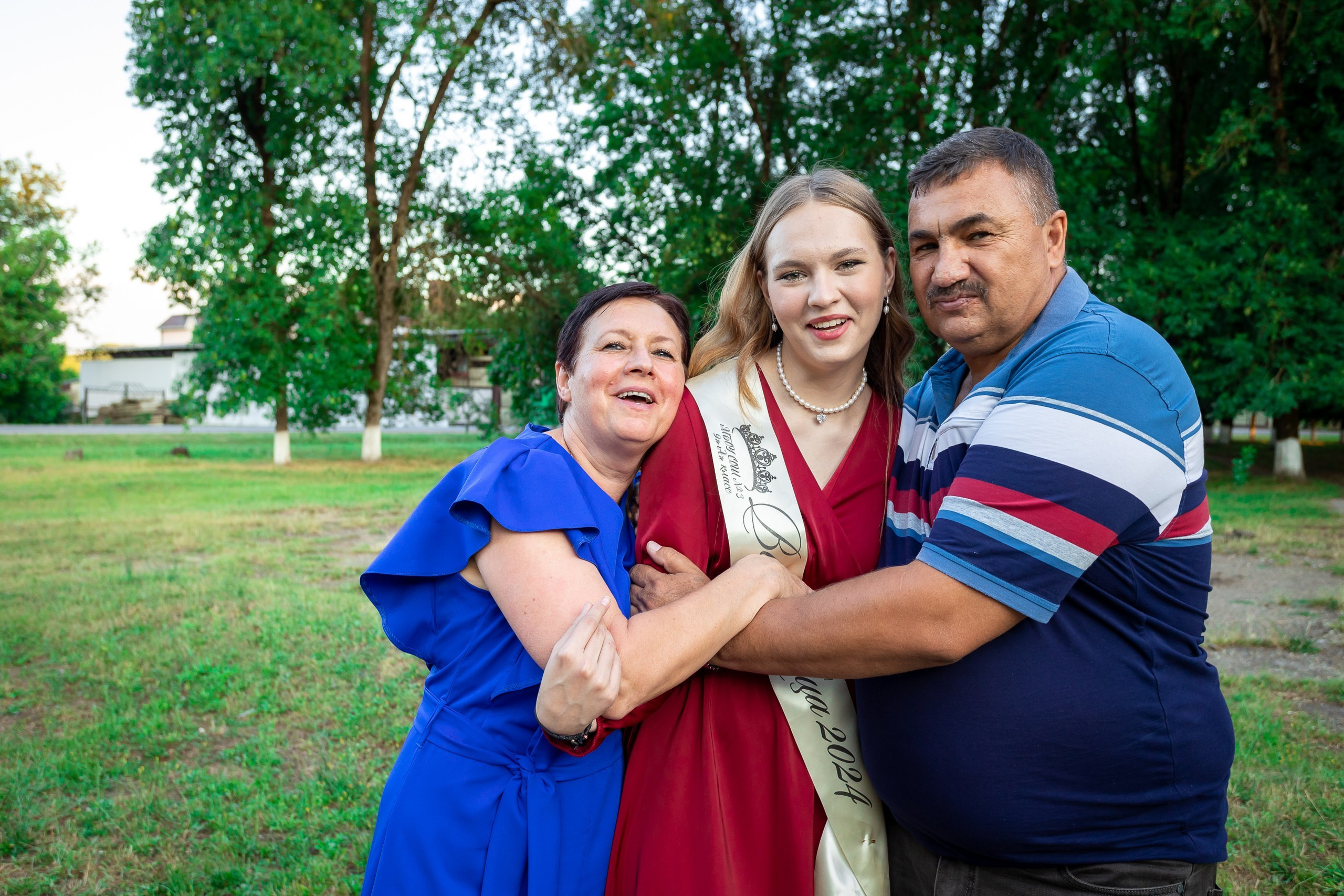 Вручение аттестата 2024 г. Выпускные альбомы Майкоп, Краснодар Елена Золотарева