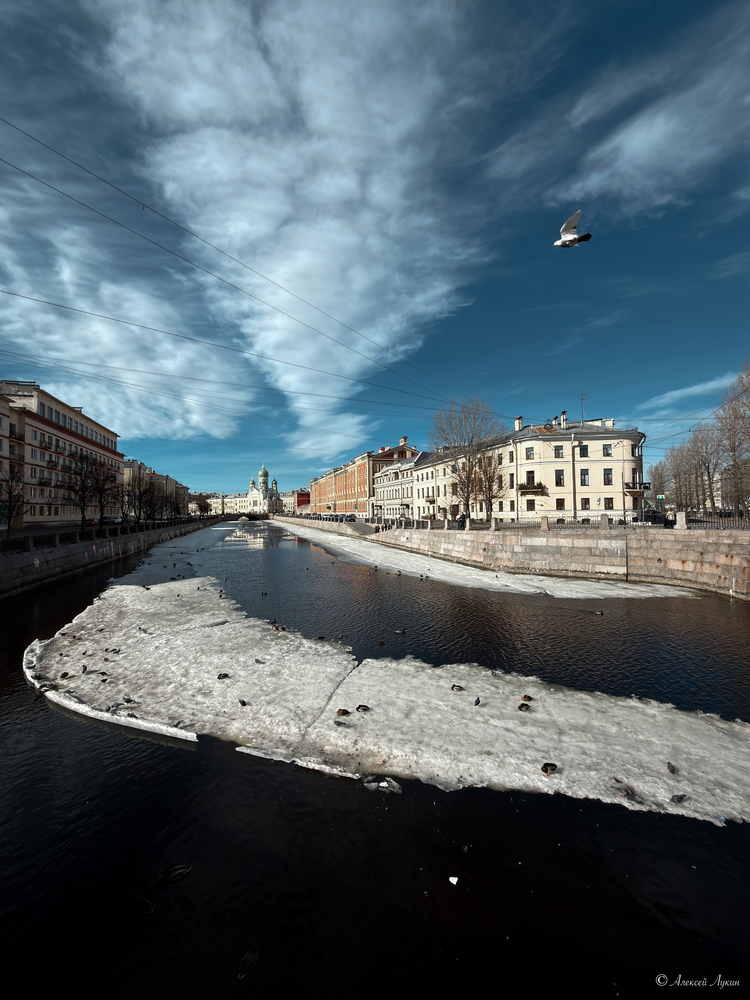 Фотографии Санкт-Петербурга на телефон. Фотограф Алексей Лукин. Профессиональная фотосъёмка в Санкт-Петербурге. Обработка и Ретушь фотографий