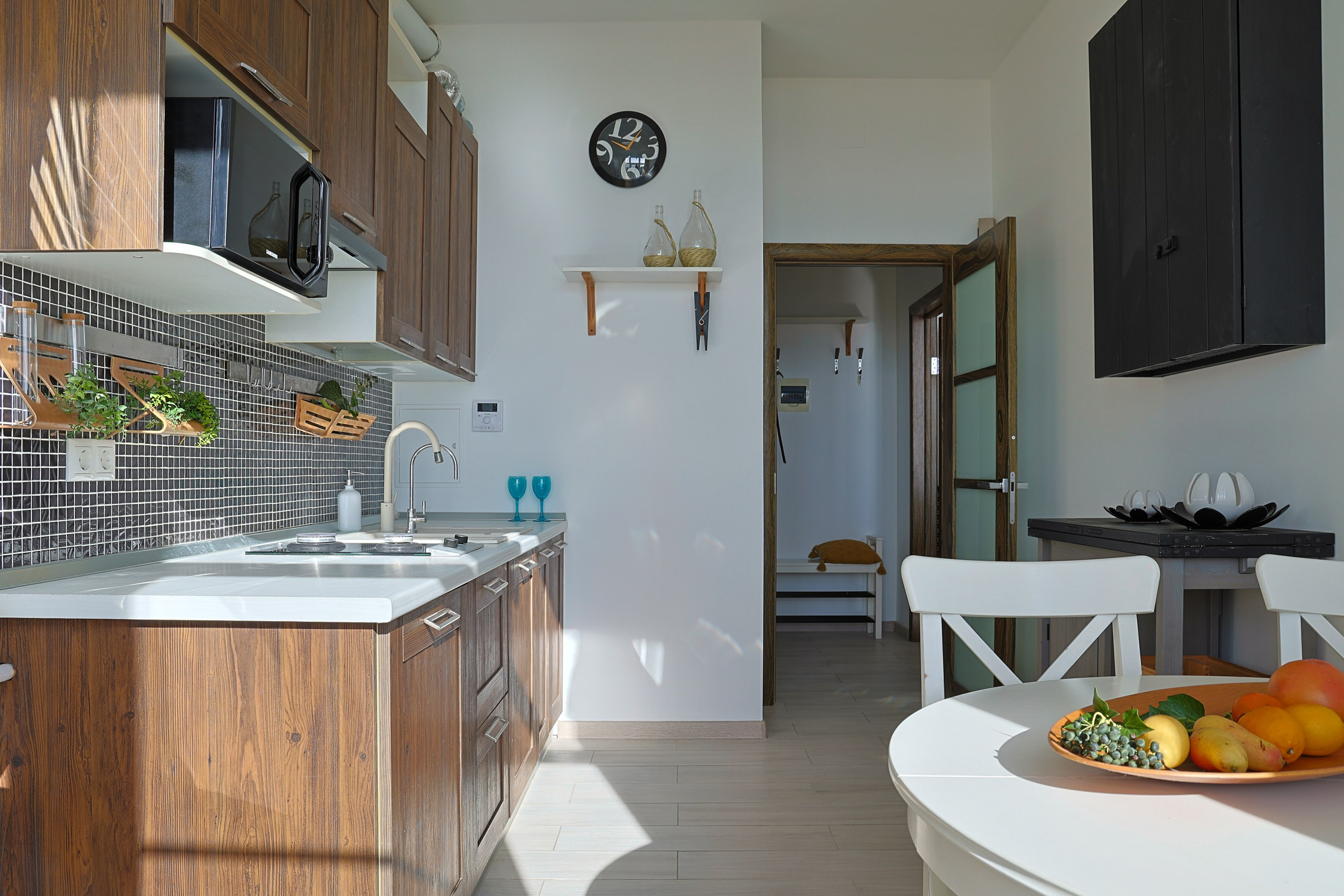 Подготовка к съёмке и фото квартиры в Геленджике для продажи. Интерьерная съёмка и подготовка недвижимости к аренде/продаже. Геленджик, Краснодарский край — Юлия Софронова, Art Sea Homes