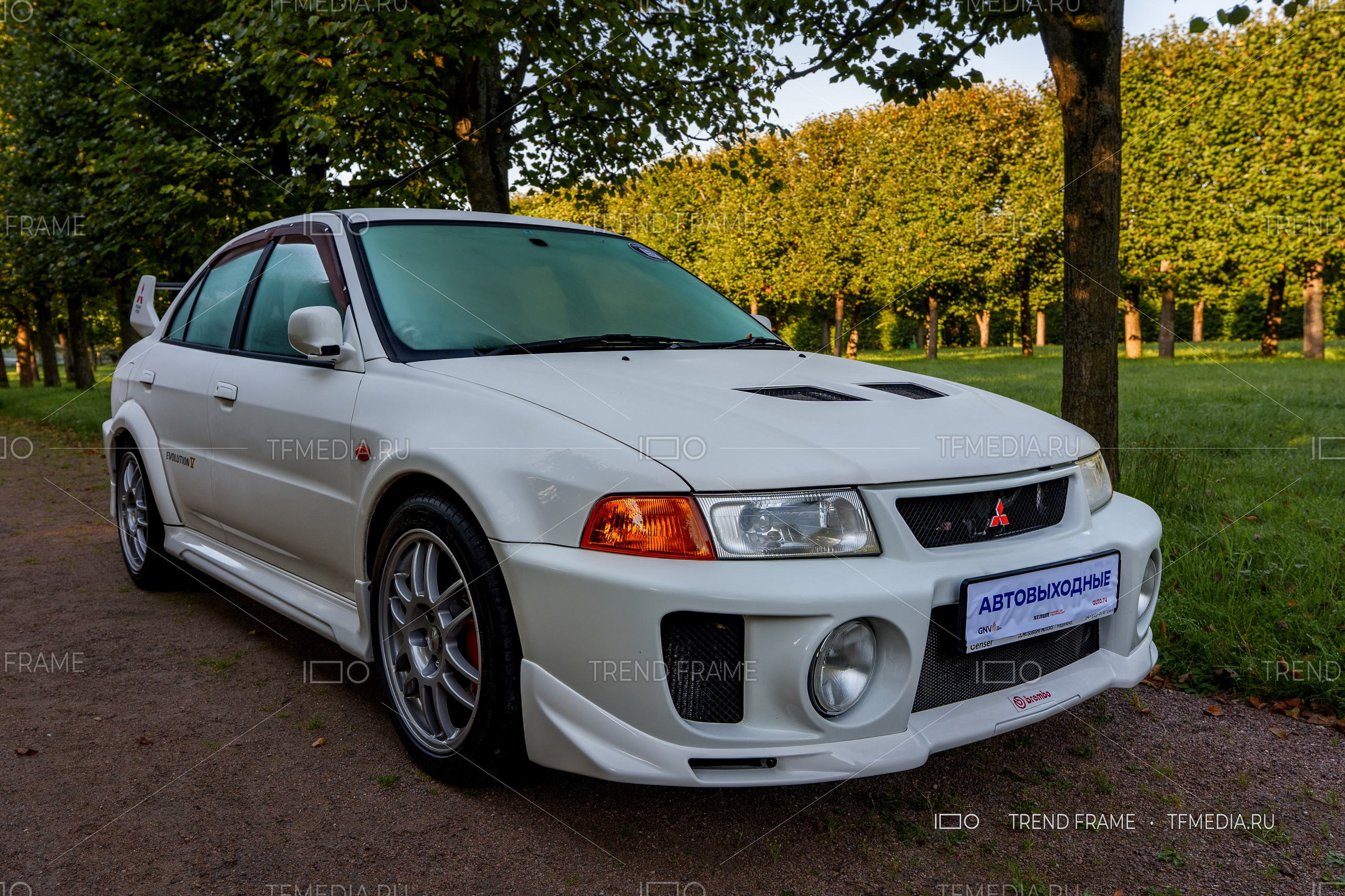 Mitsubishi Lancer Evolution VI на выставке Автовыходные 2025 Архангельское — фото TrendFrame