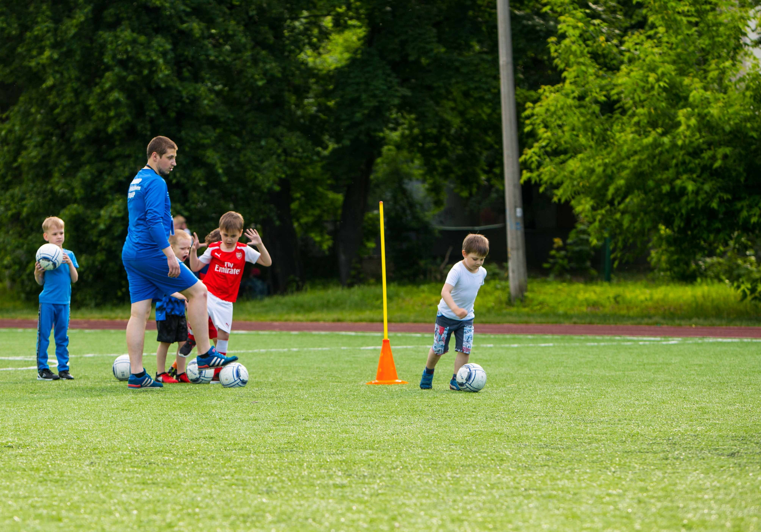 Футбольная школа «Юниор». Выпускные альбомы и школьный фотограф в Подольске, Троицке, Щербинке, Москве и Московской области