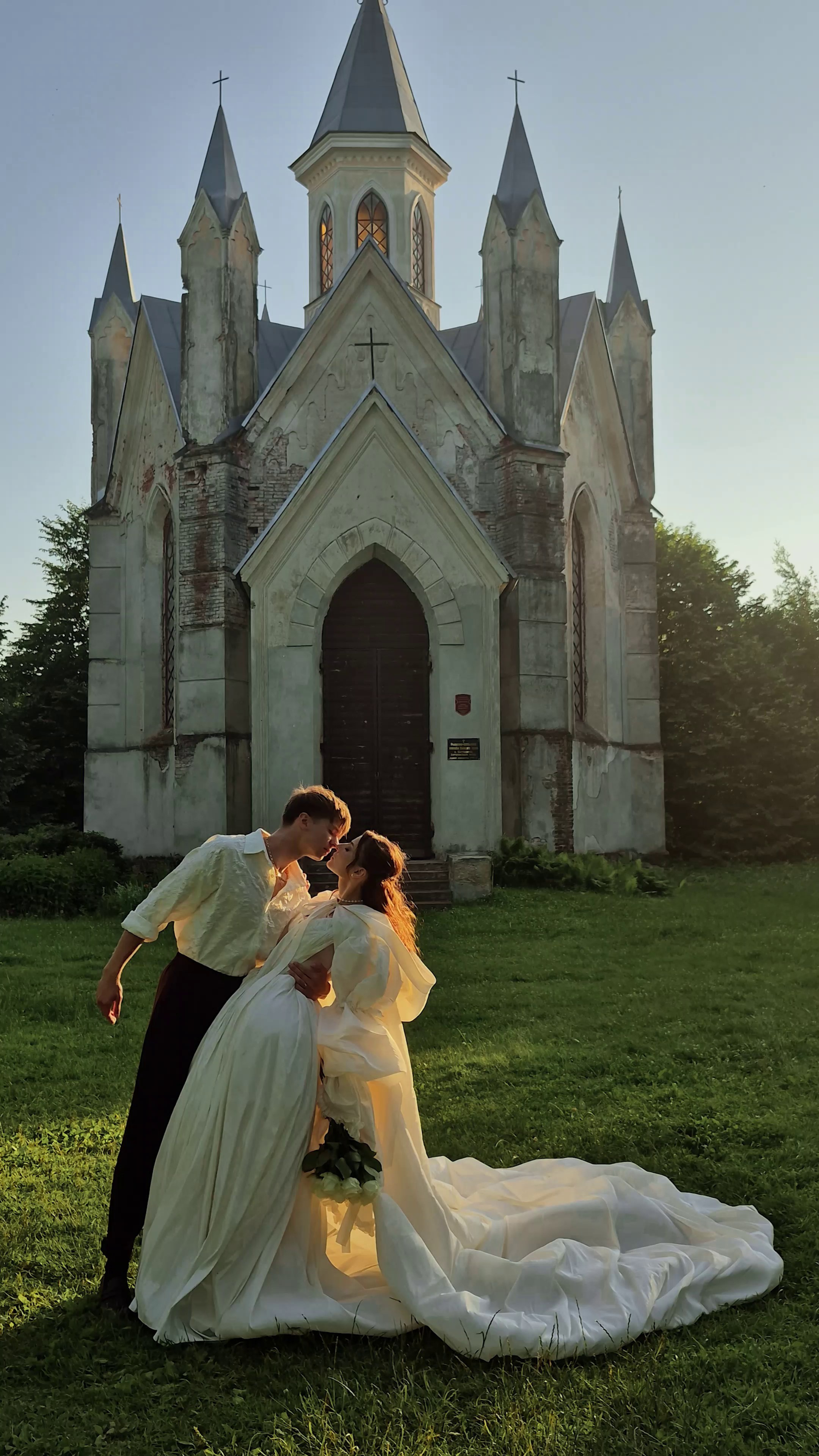 Відэа. Партрэтны і вясельны фатограф у Мінску Юлія Раманькова