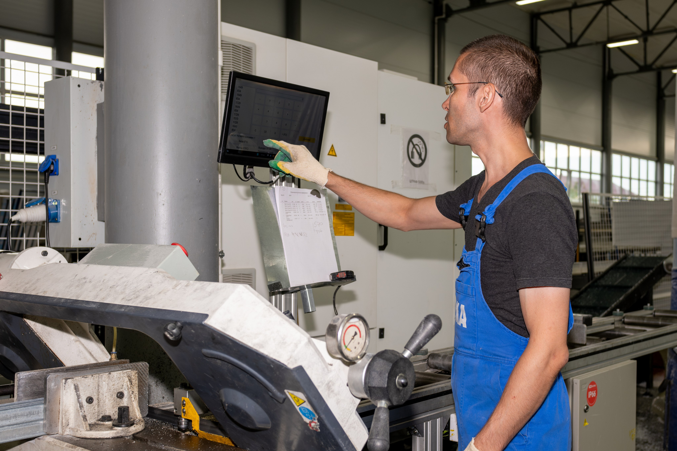 Съёмка для производственной компании МЕГАПОЛИС. Фотограф и видеограф Анна Жагорина