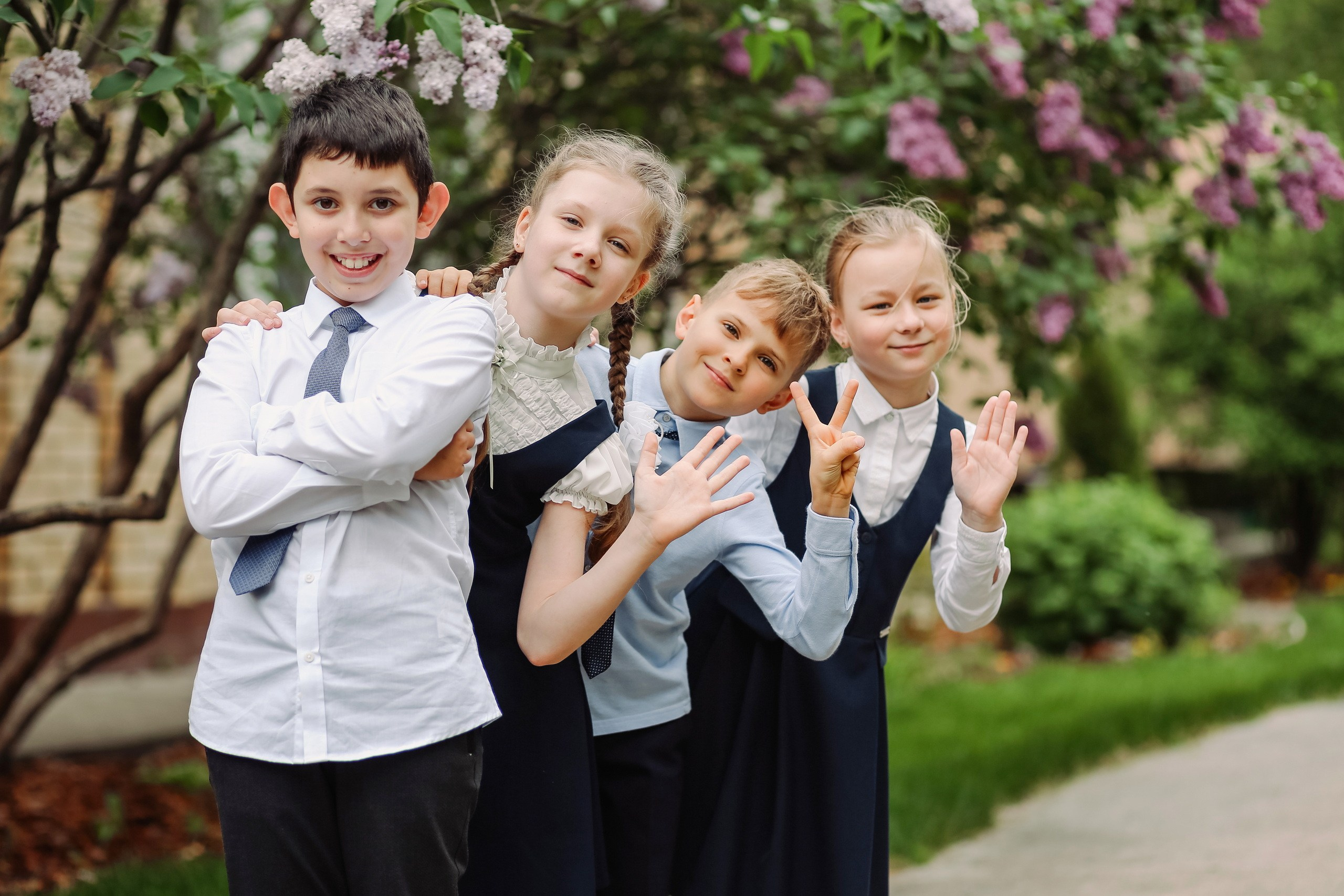 KidsFoto.ru школьные выпускные альбомы в Москве и Подмосковье