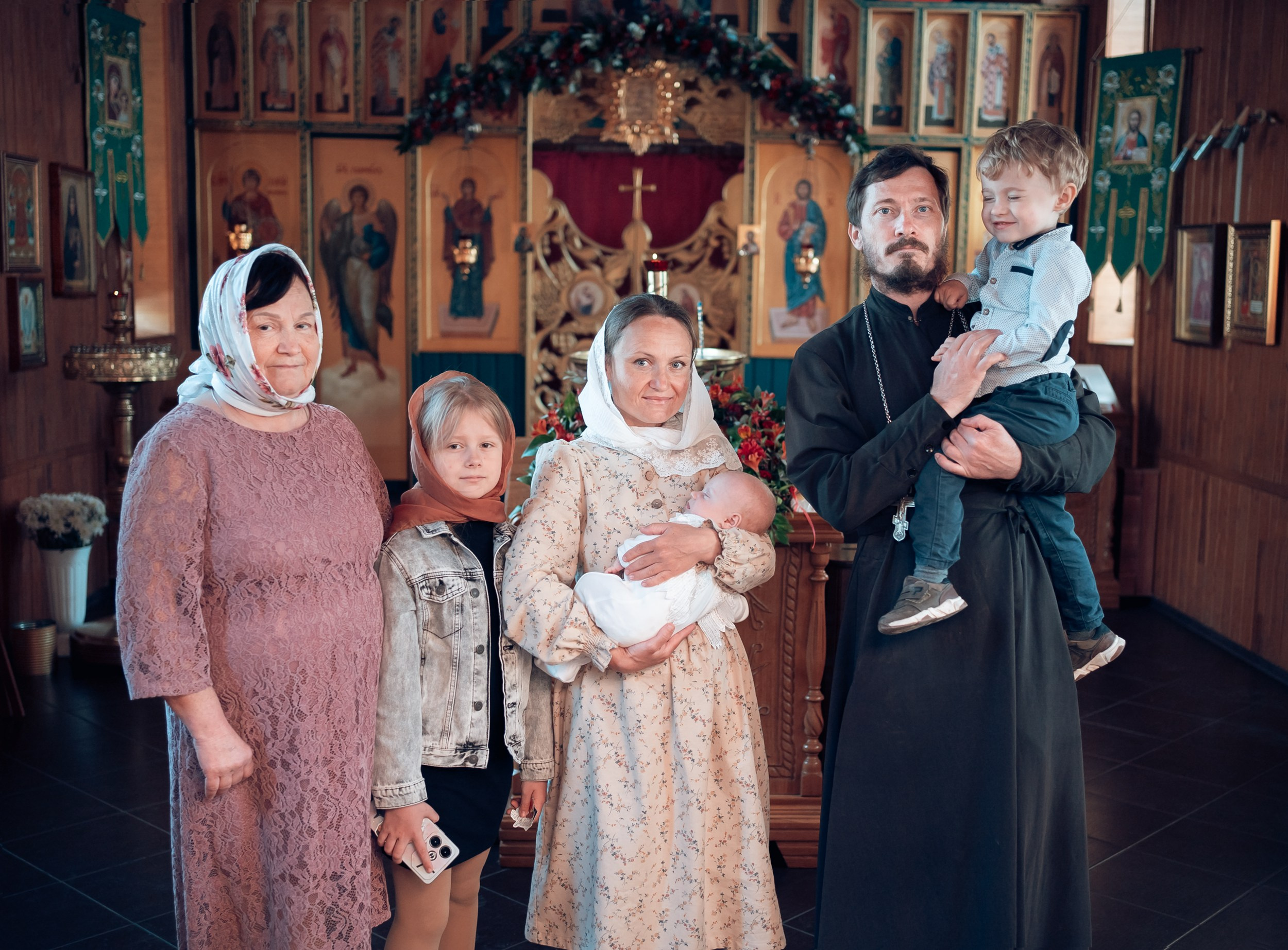 Крещение в храме Блж.Ксении Петербургской Севастополь. Церковный фотограф Севастополь