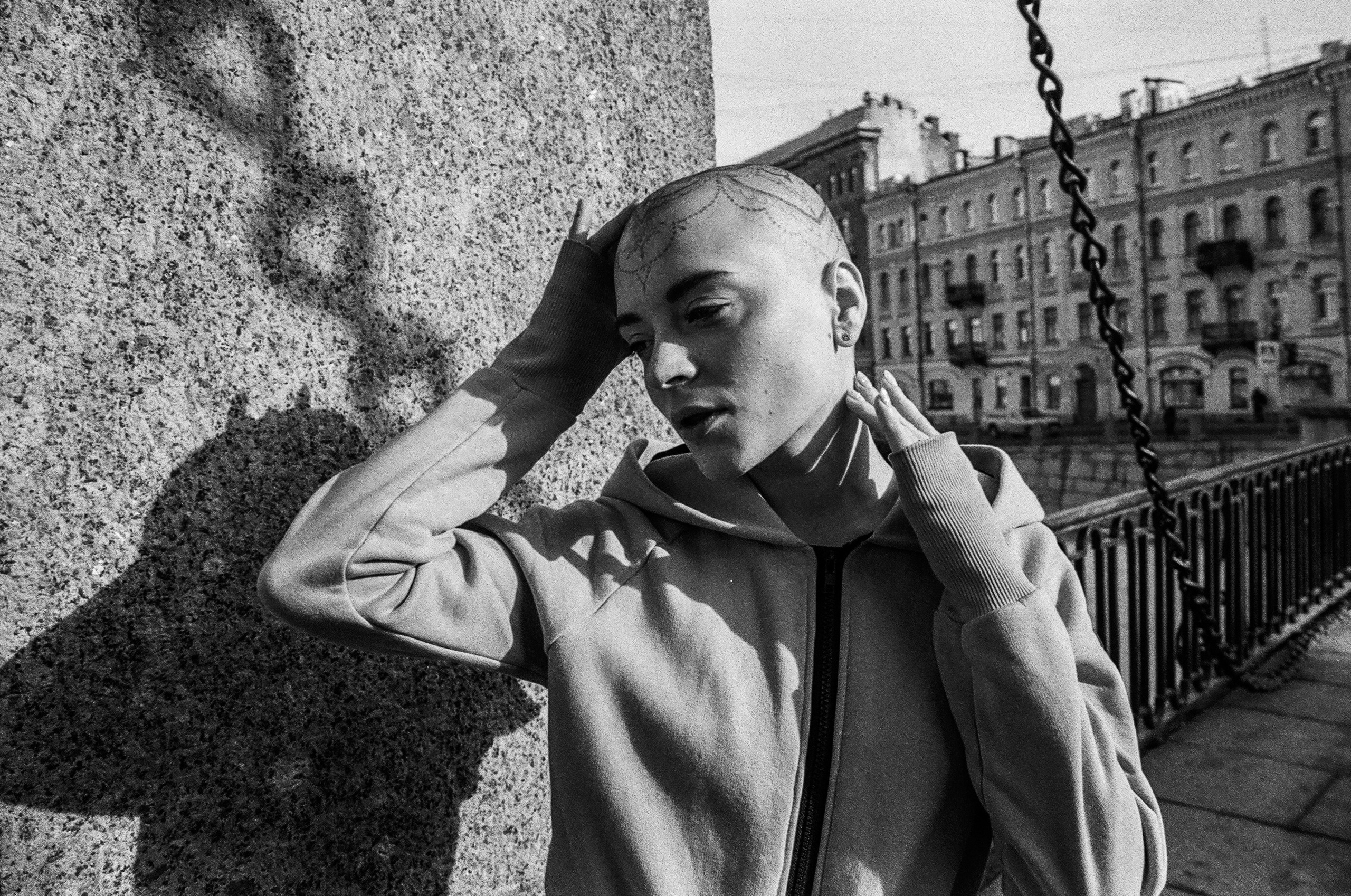 Прогулка с Калерией и ч\б плёнкой. Фотограф Юля Постнова