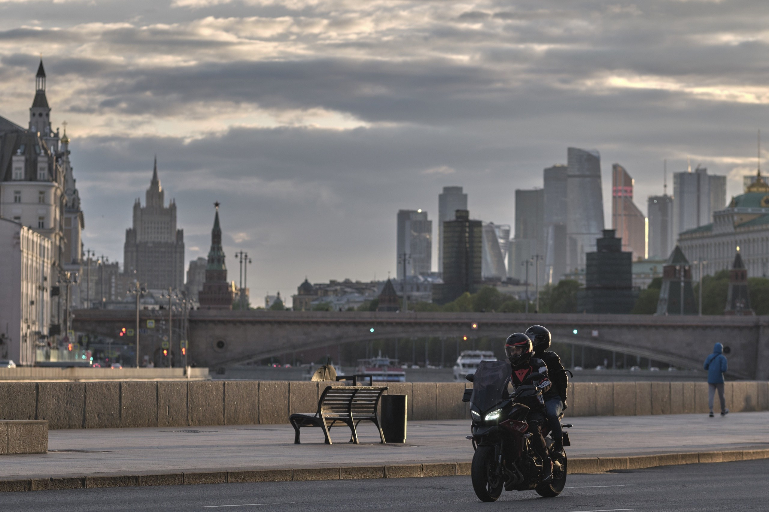 FotoMotoHunterZ — фотографии мотоциклистов на улицах города