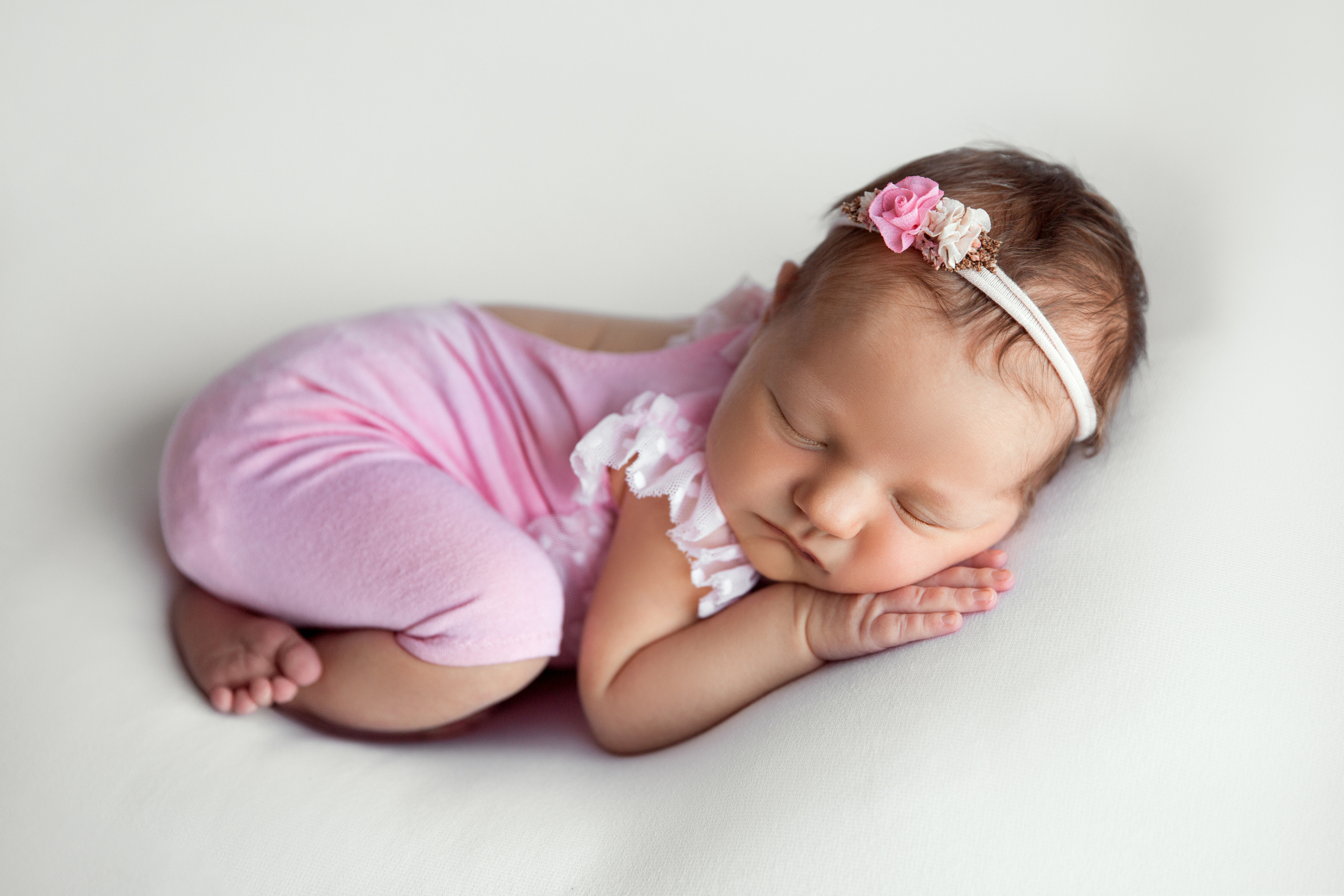 Фотосессия новорожденного (newborn). Фотограф новорожденных, детей до года и беременных в Симферополе