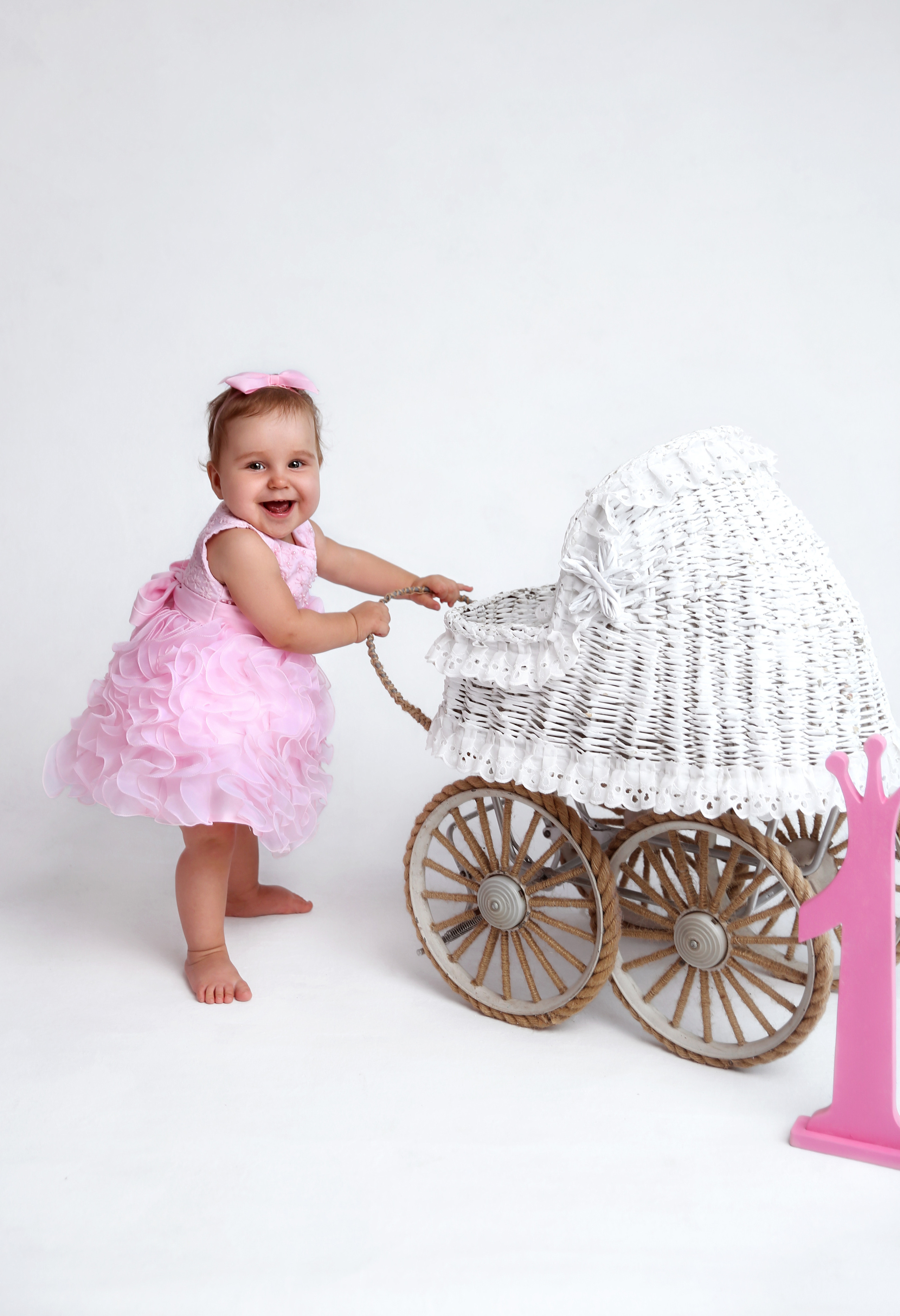 Фотосессия ГОДОВАСИЕ. Фотограф новорожденных, детей до года и беременных в Симферополе