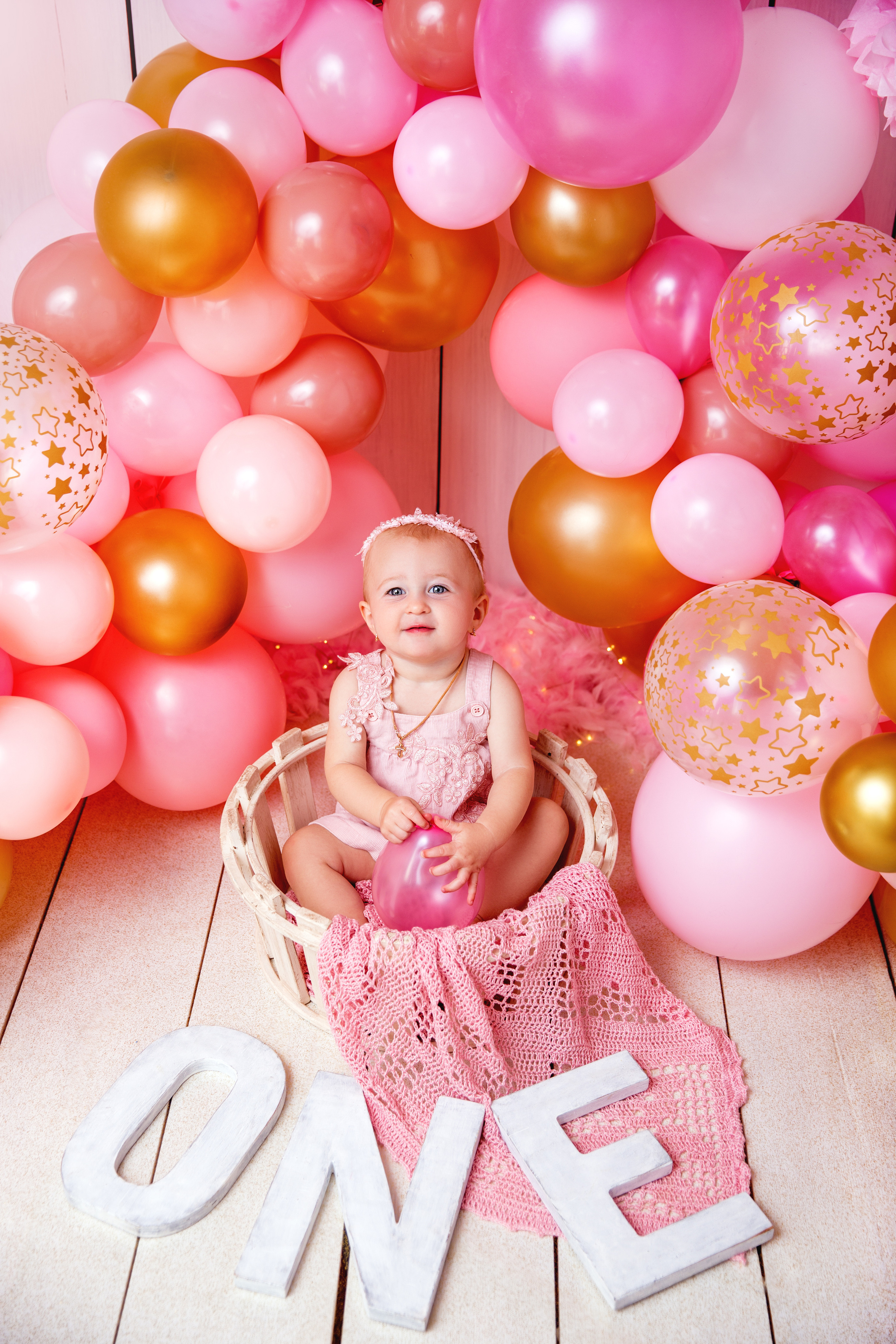 Фотосессия ГОДОВАСИЕ. Фотограф новорожденных, детей до года и беременных в Симферополе