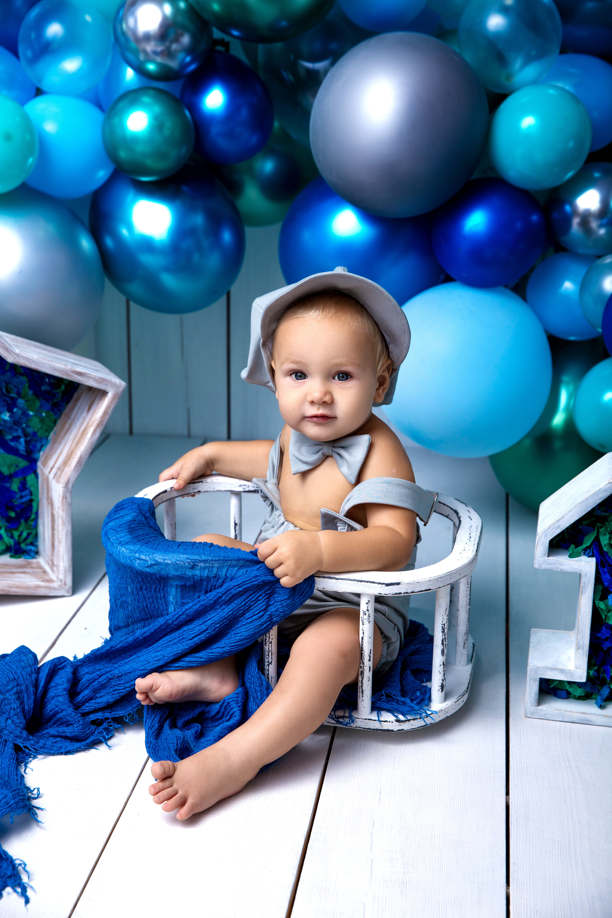 Фотосессия ГОДОВАСИЕ. Фотограф новорожденных, детей до года и беременных в Симферополе