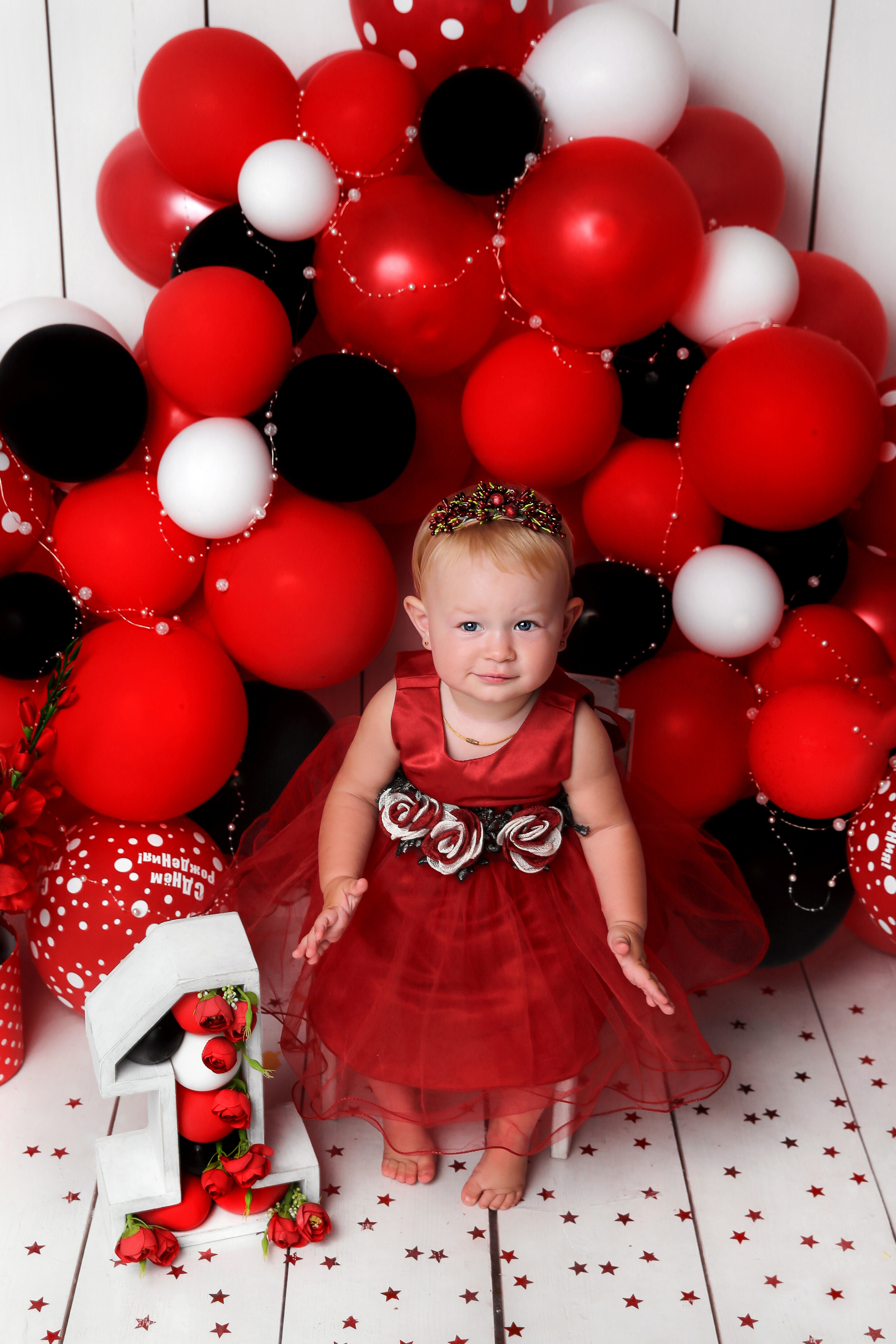 Фотосессия ГОДОВАСИЕ. Фотограф новорожденных, детей до года и беременных в Симферополе