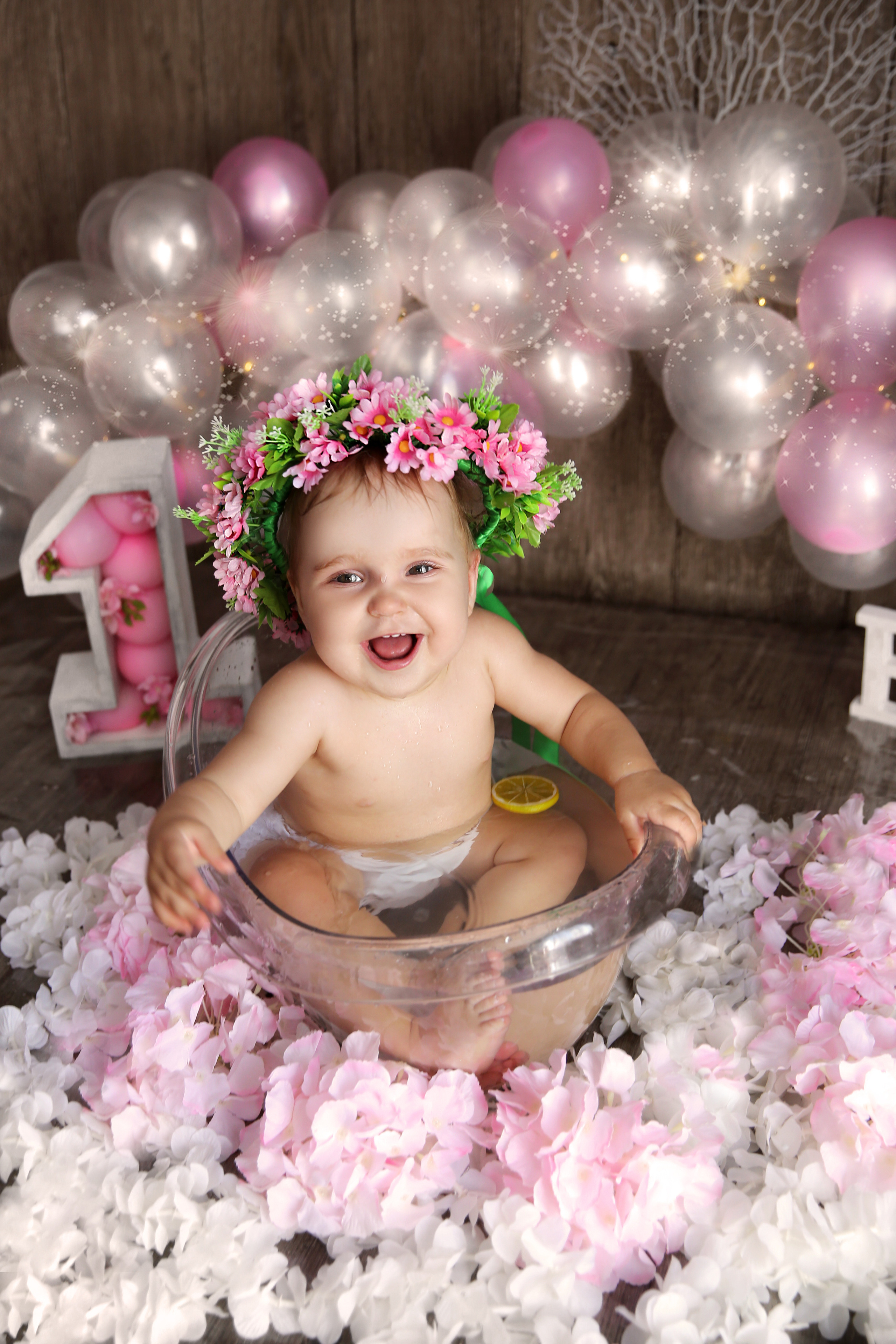 Фотосессия ГОДОВАСИЕ. Фотограф новорожденных, детей до года и беременных в Симферополе