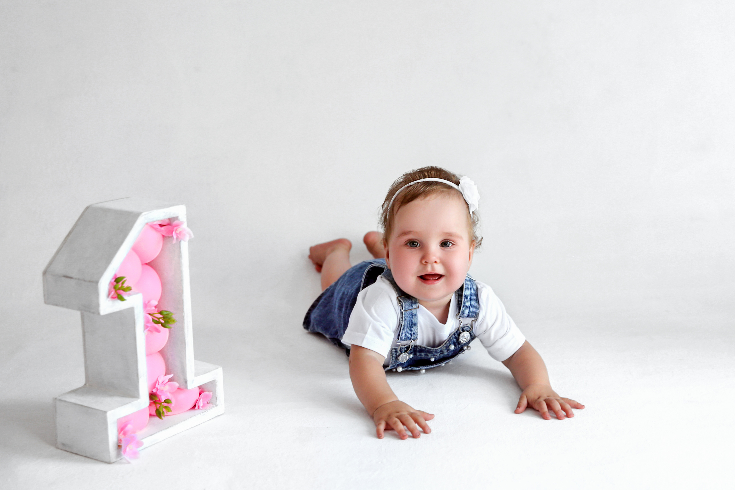 Фотосессия ГОДОВАСИЕ. Фотограф новорожденных, детей до года и беременных в Симферополе