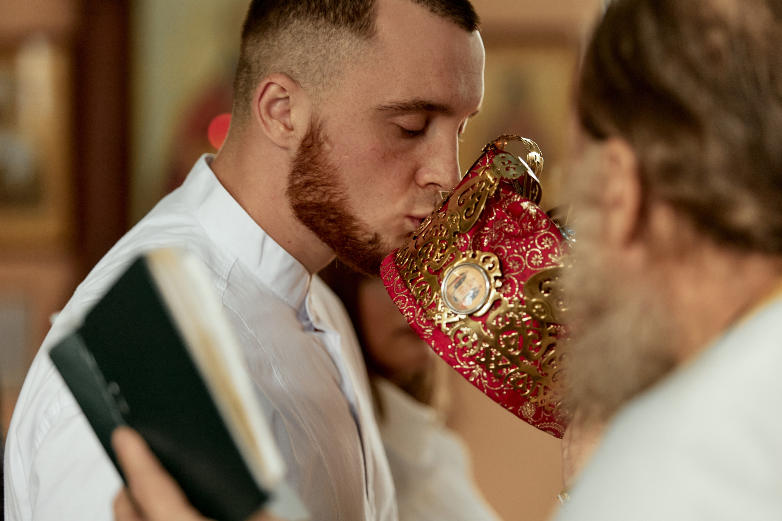 Фотографии венчания: волшебство традиций и трепетных эмоций. Дмитрий Мазуркевич: Профессиональный Репортажный Фотограф