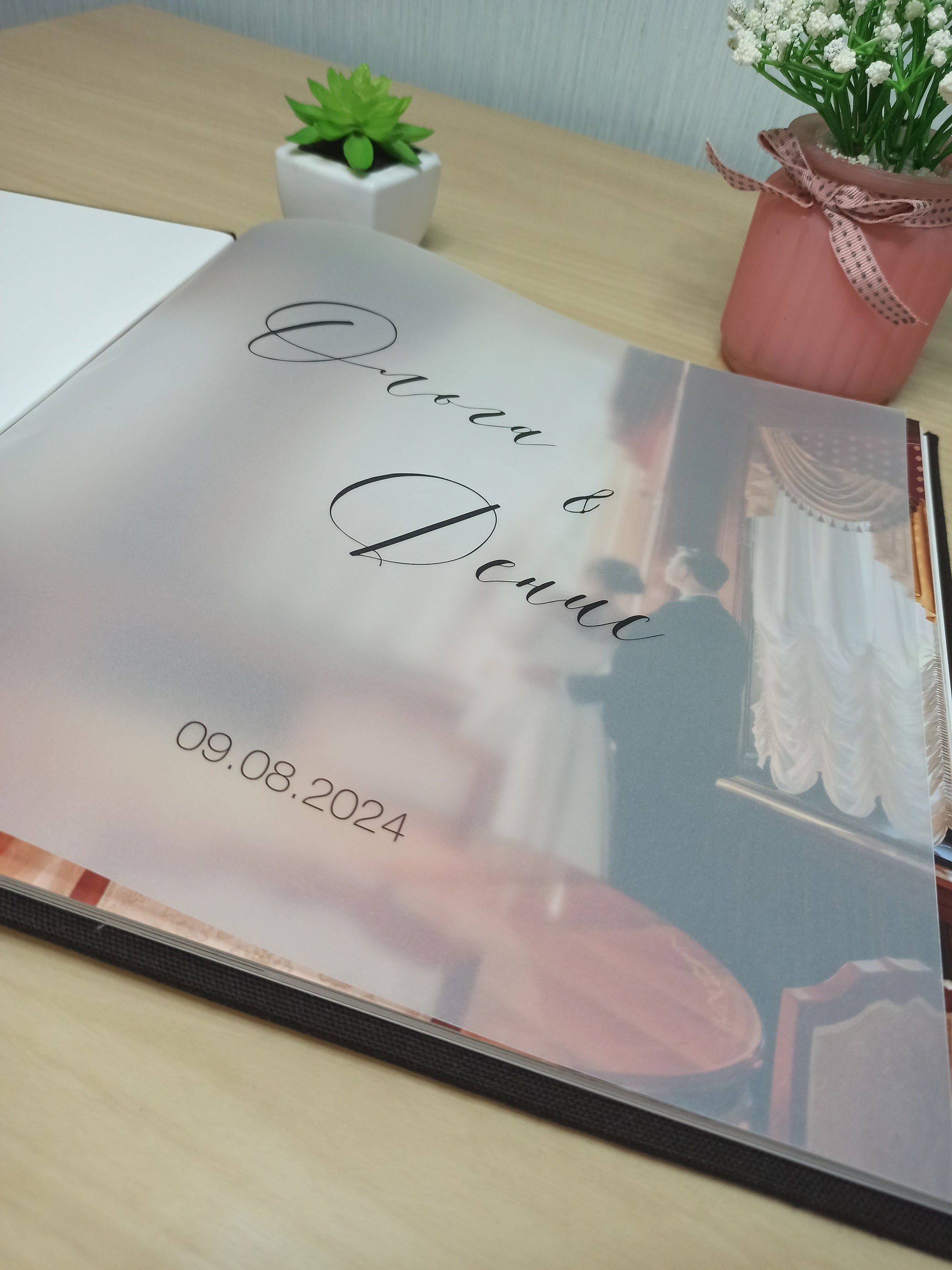 Заказать свадебную фотокнигу. Стильные выпускные альбомы в Старом Осколе. Свадебные фотокниги