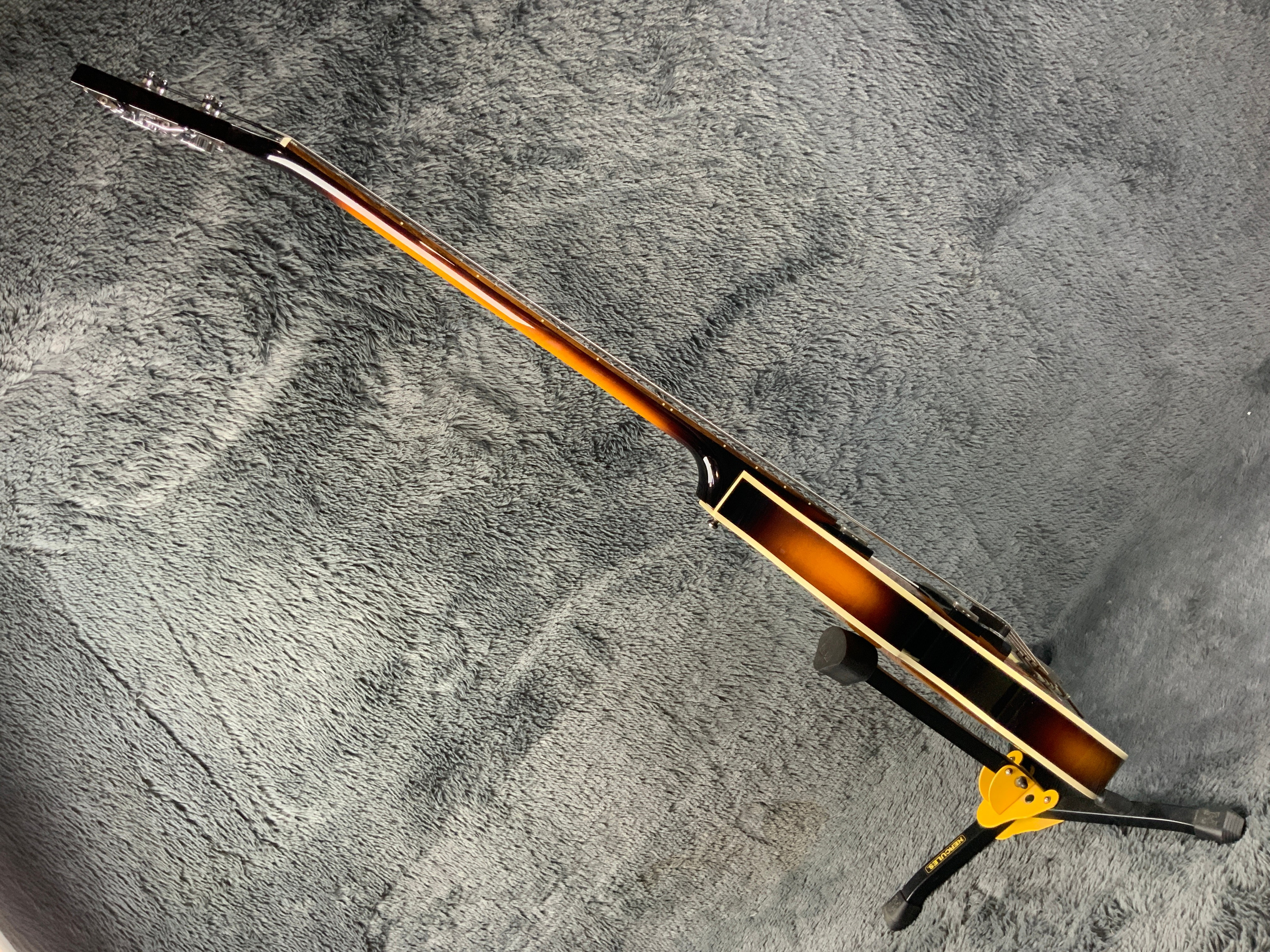 Greco Violin Bass VB-90