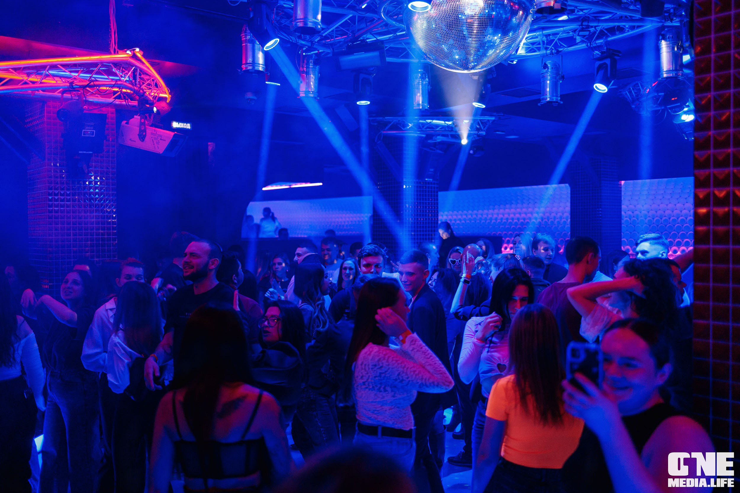 Фоторепортаж из РК Планета. One Media Life: фоторепортажи, фотоотчеты с мероприятий и заведений