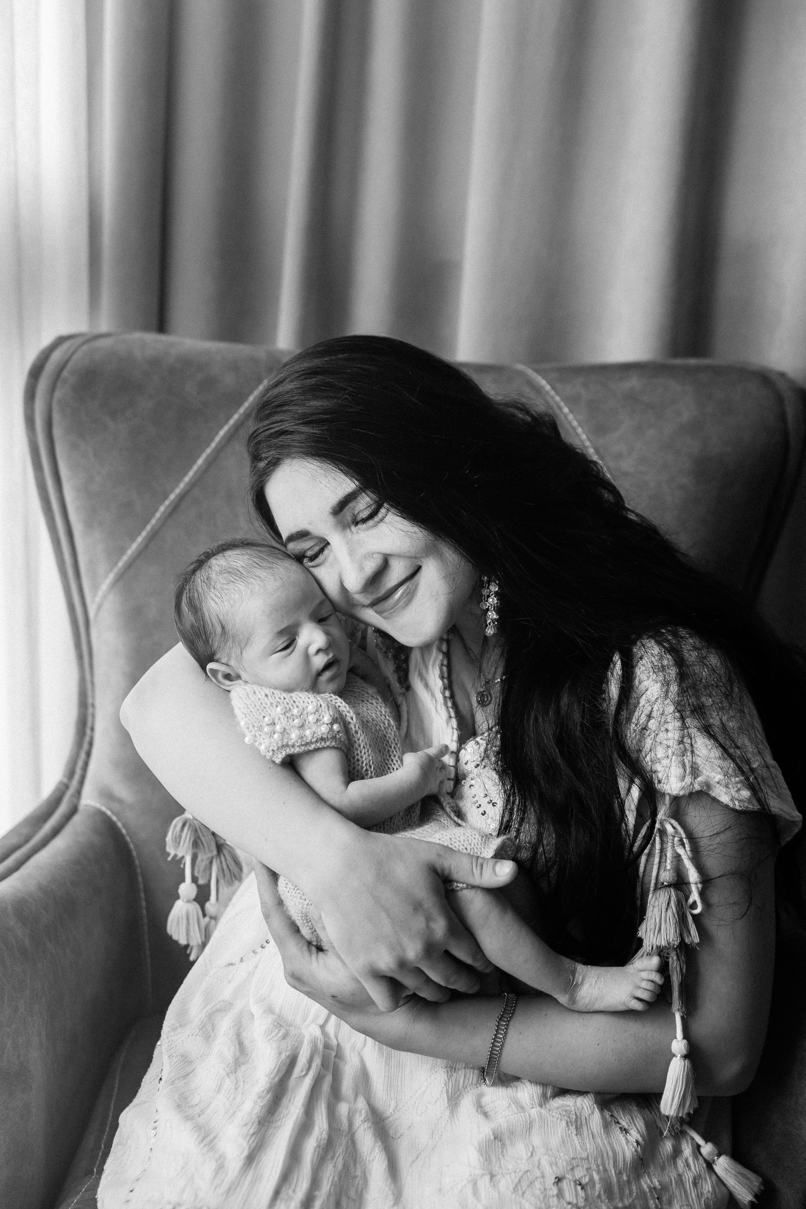Newborn photoshooting. Professional family and children’s photographer in Izmir Irina Eron