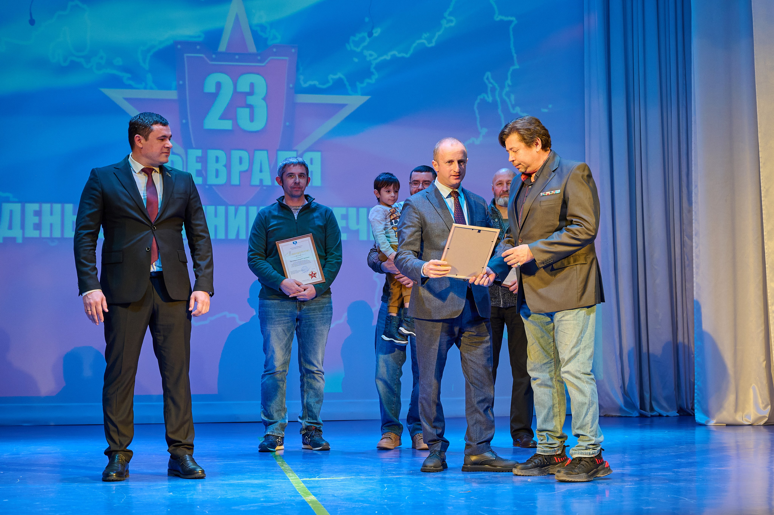 23 февраля Марьина роща. Жизнь курорта Кабардинка в фотографиях