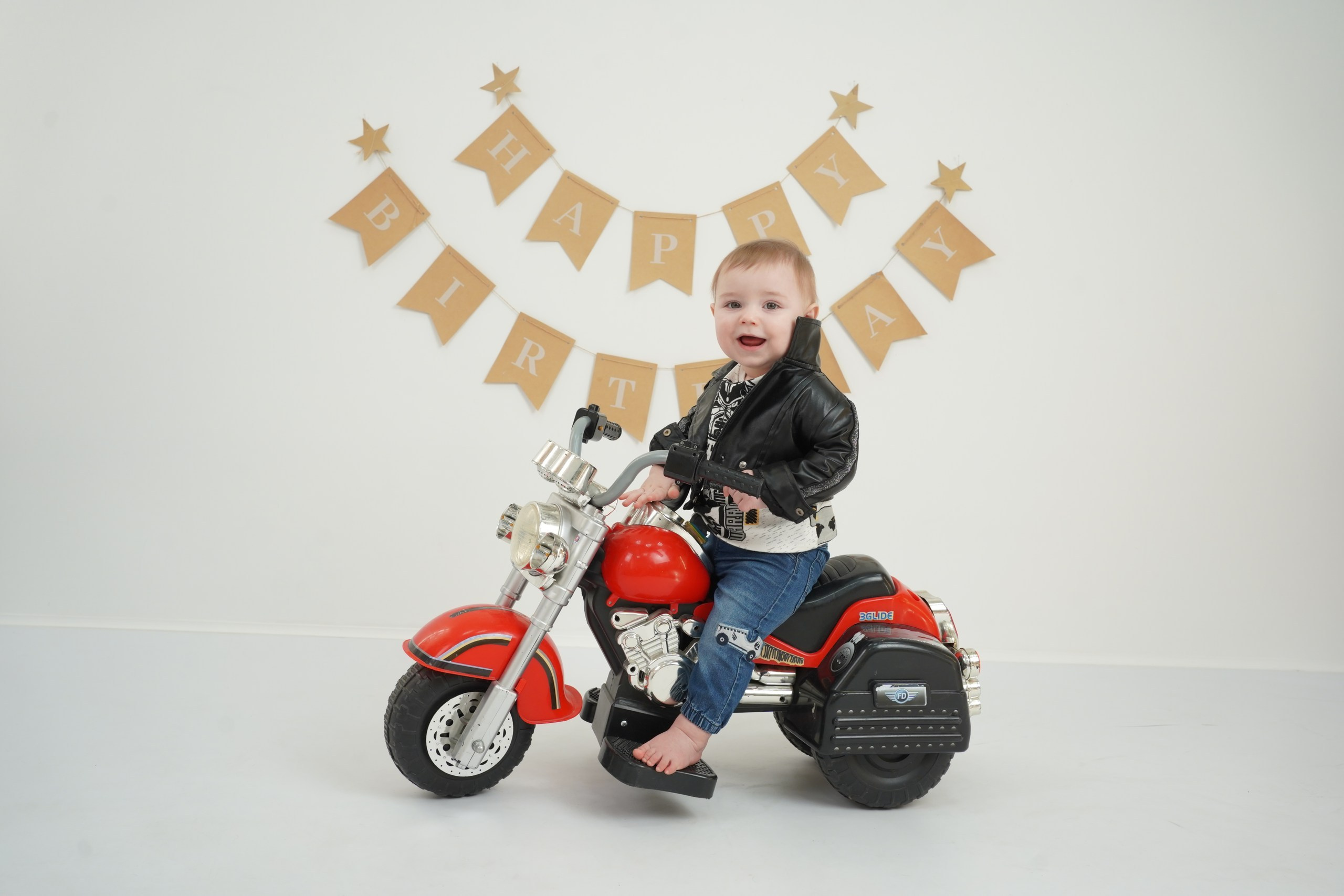 Фотосессия на Годик для Мальчиков. Детская Фотостудия ГОДОВАСИКИ в Санкт-Петербурге фотосесия на годик