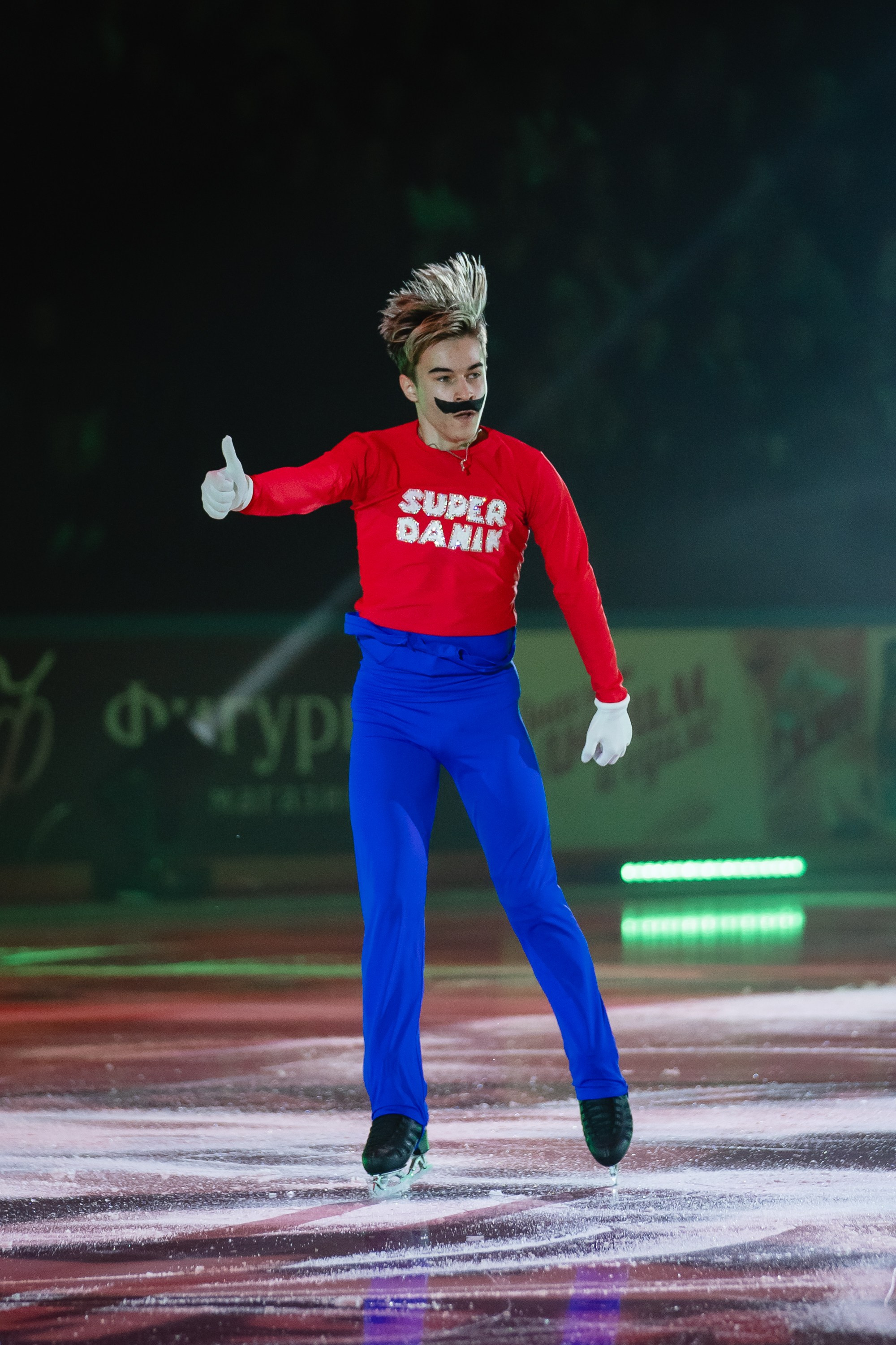 Шоу «Чемпионы на льду» в Новосибирске. Воробьева Ксения — Спортивный и танцевальный фотограф Новосибирск