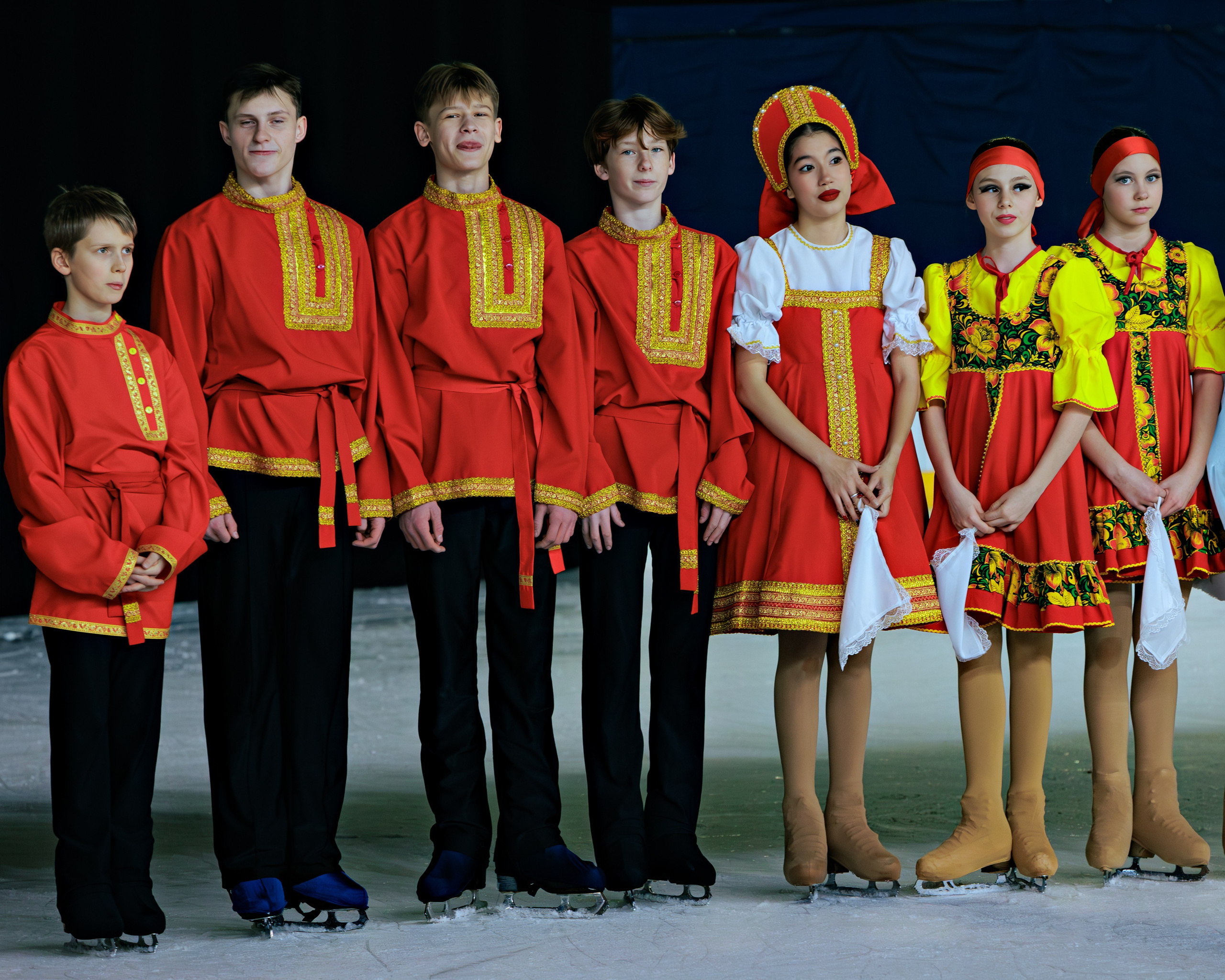 Детский театр на льду «АЛЕКО». Выпускные альбомы и школьный фотограф в Подольске, Троицке, Щербинке, Москве и Московской области