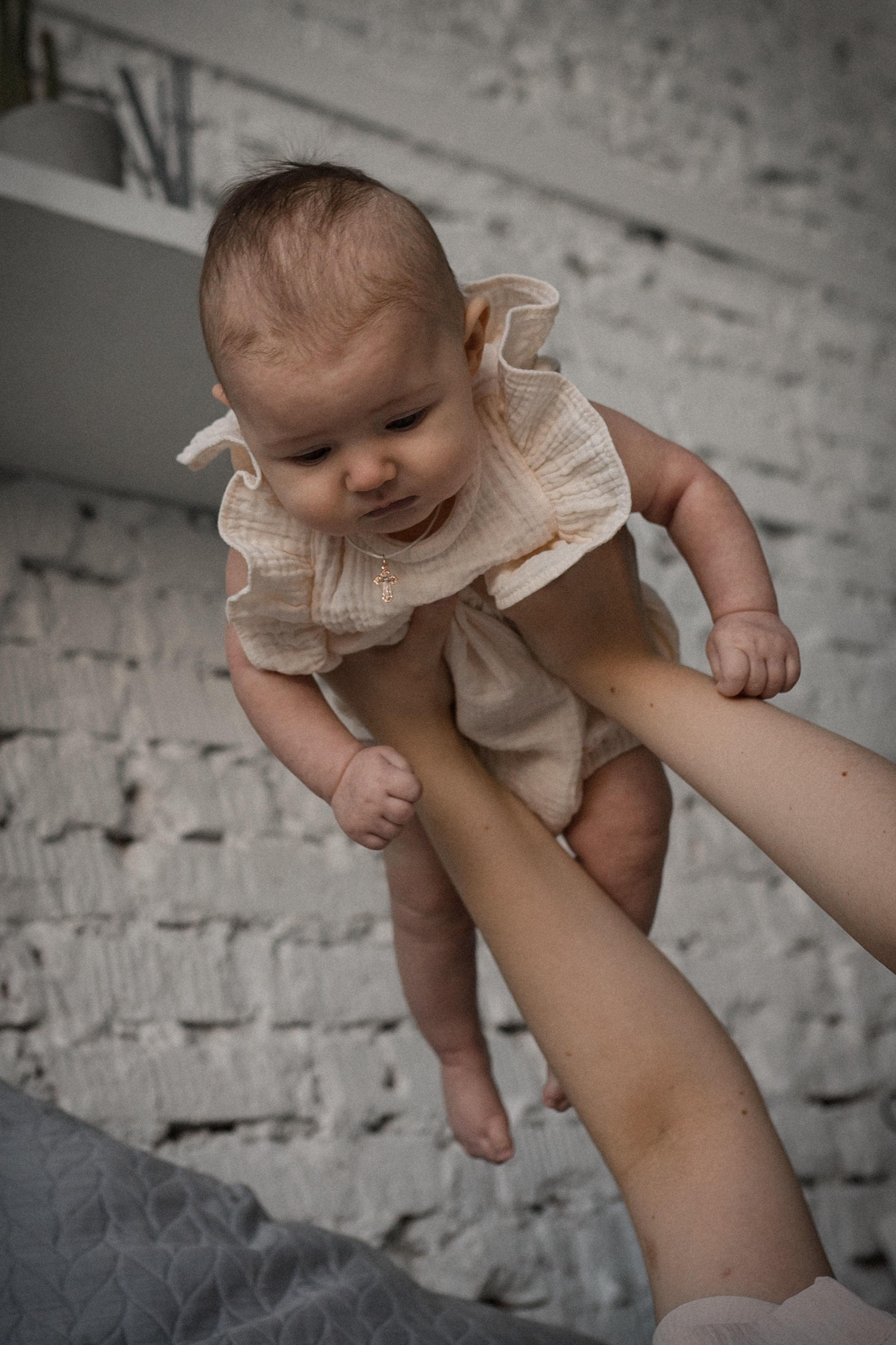 Семейная фотосъемка новорожденной. Фотограф Крещения и Венчания в Москве