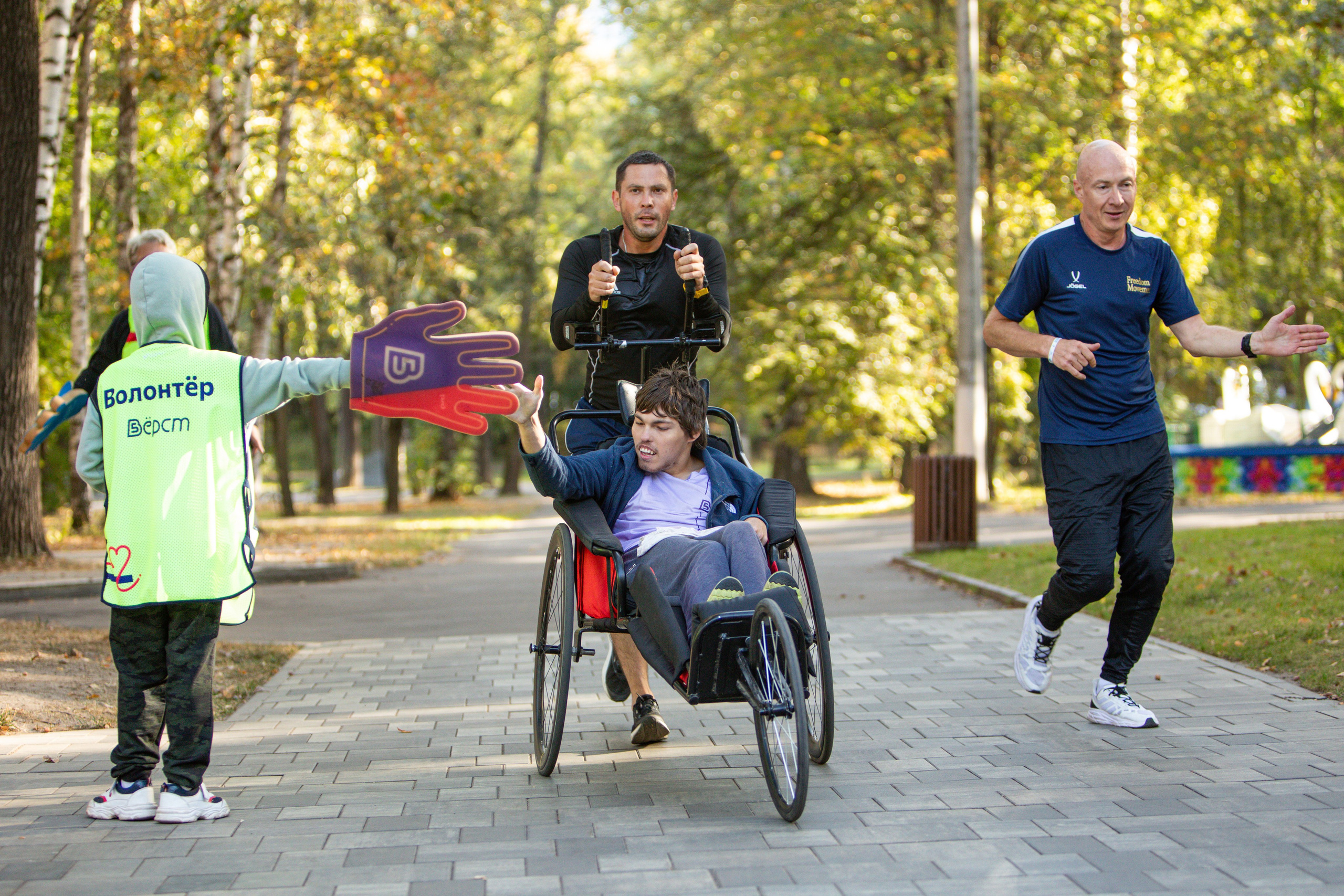 122 забег 5 вёрст Химки, 21.09.24. Фотограф Сергей Ловкий