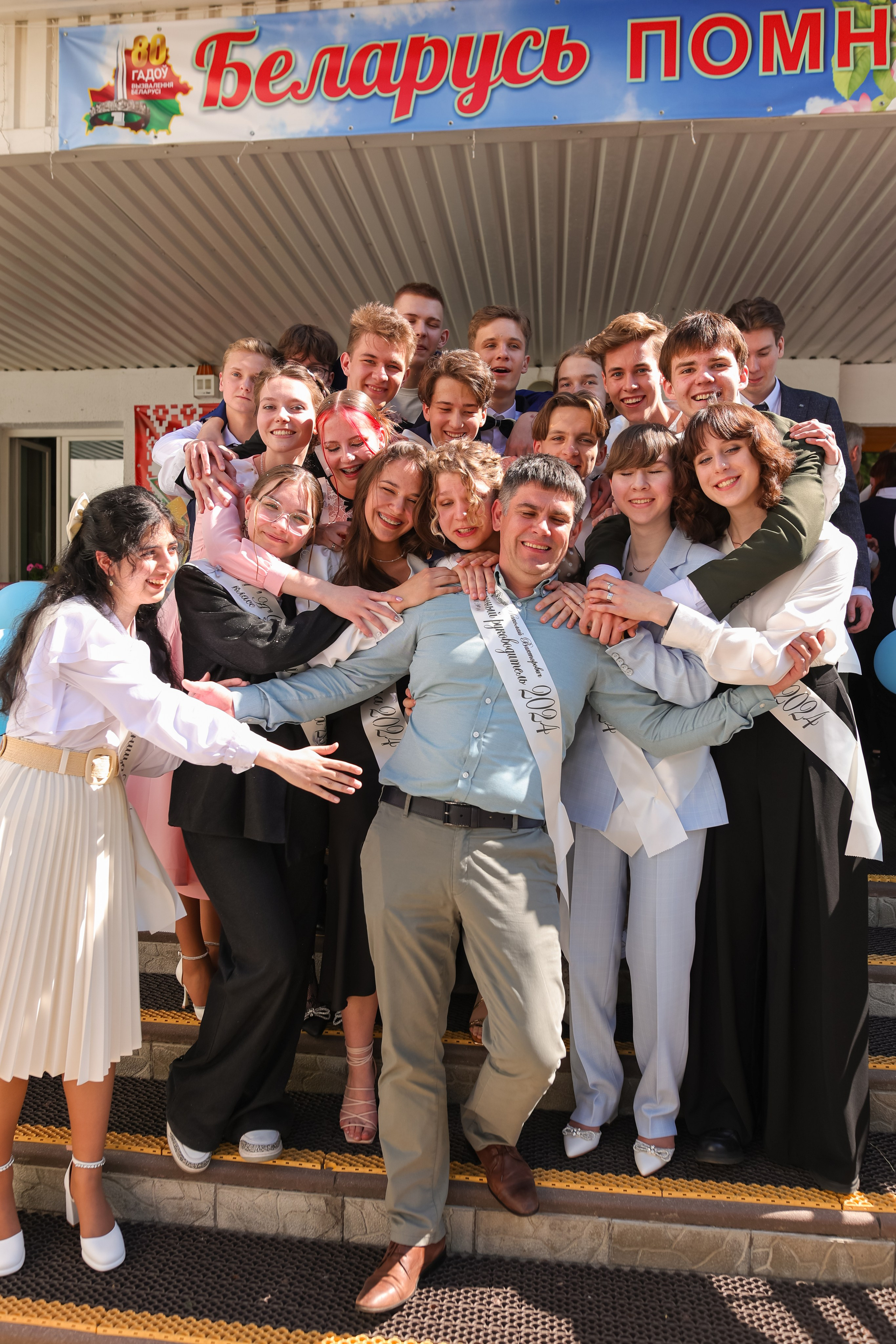 Последний звонок в СШ№ 19 г.Минска. Свадебный фотограф Беларусь Ольга Козыренко