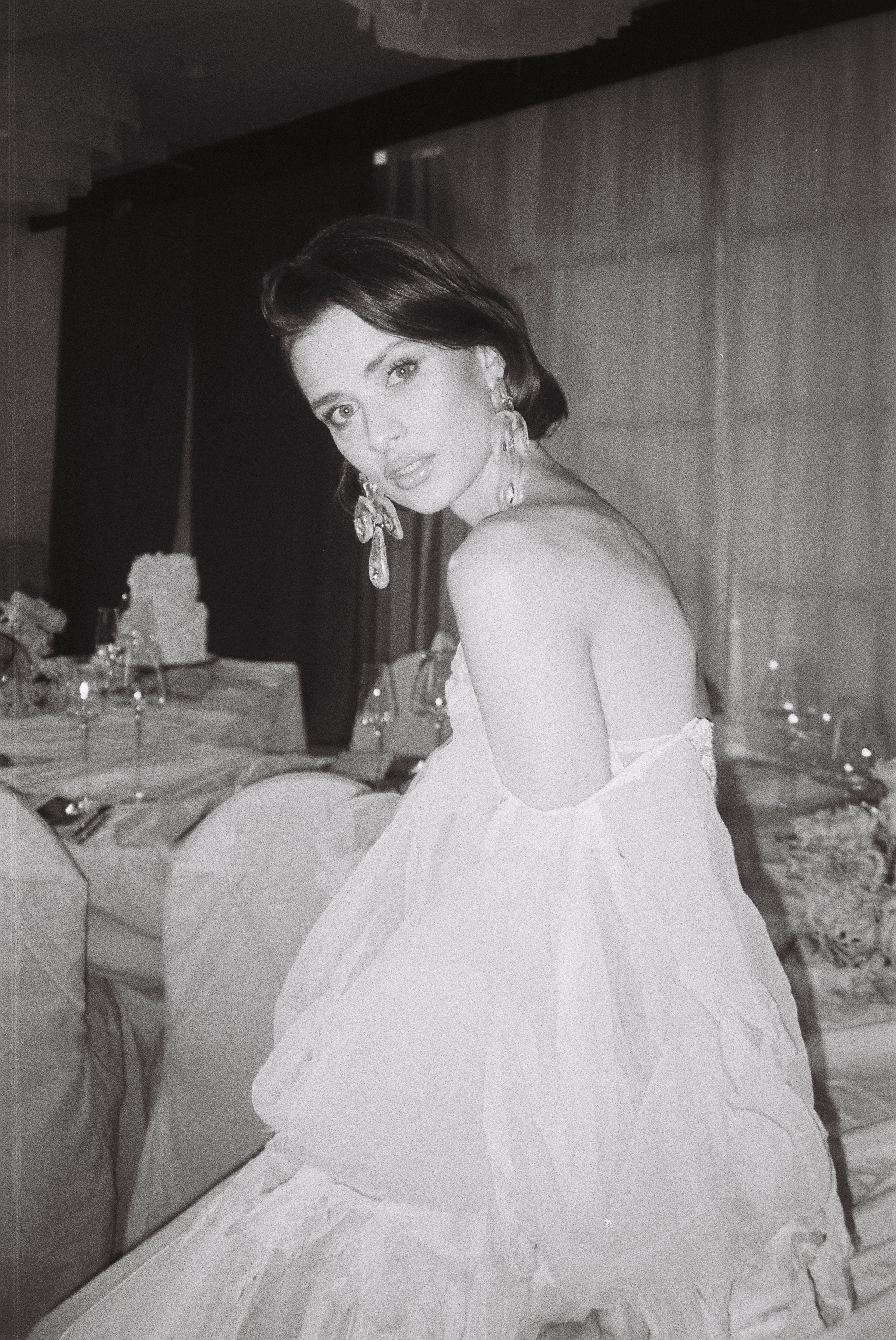 Свадебная фотосессия в отеле Марко Поло. Свадебный фотограф в Москве Элина Ларченкова. Фото, которые цепляют