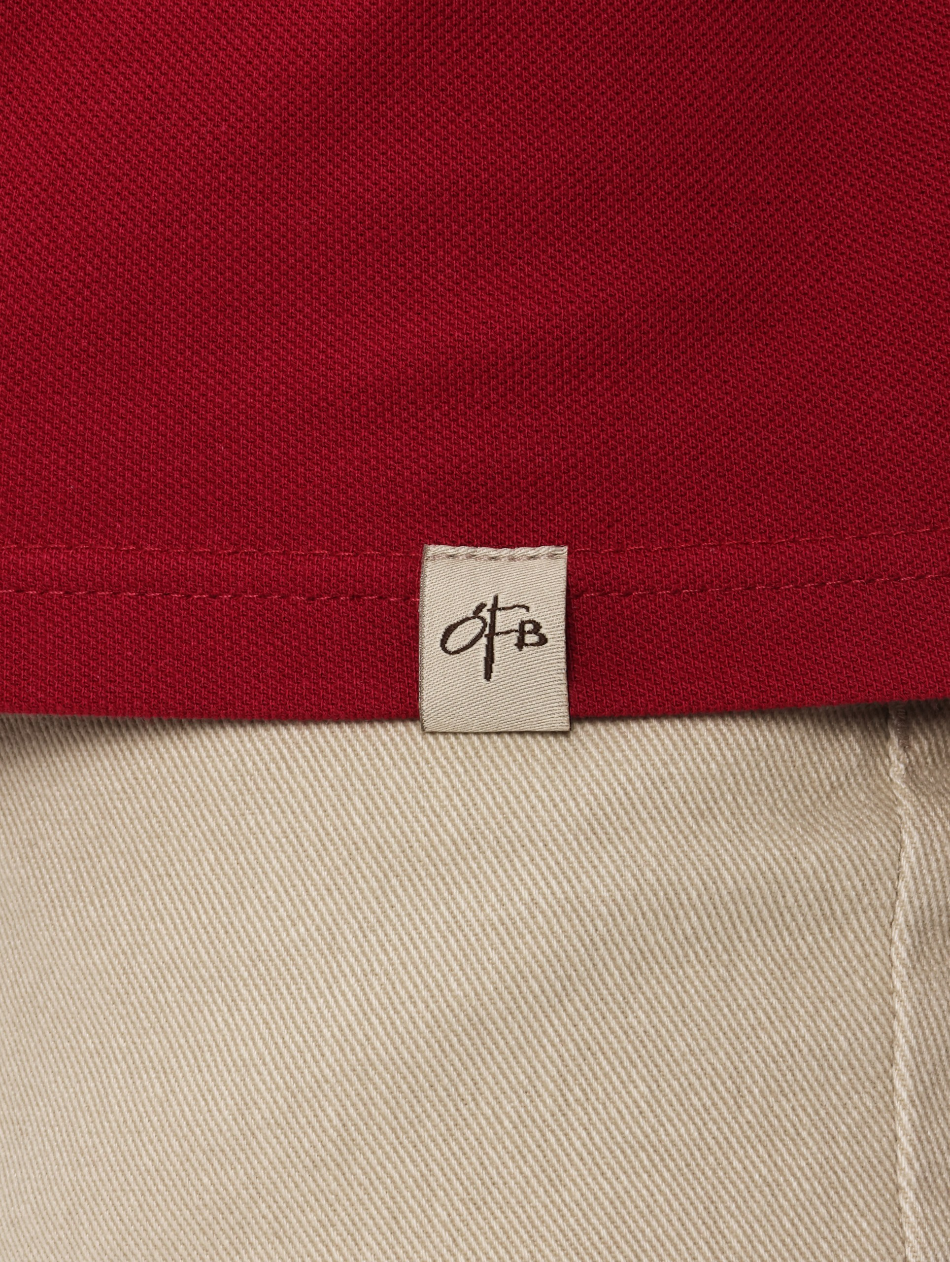 Съемка одежды в Саратове. Контент Предметный фотограф Саратов, контент для бизнеса, съемка для брендов, предметные фотосъёмки в Саратове. Елена