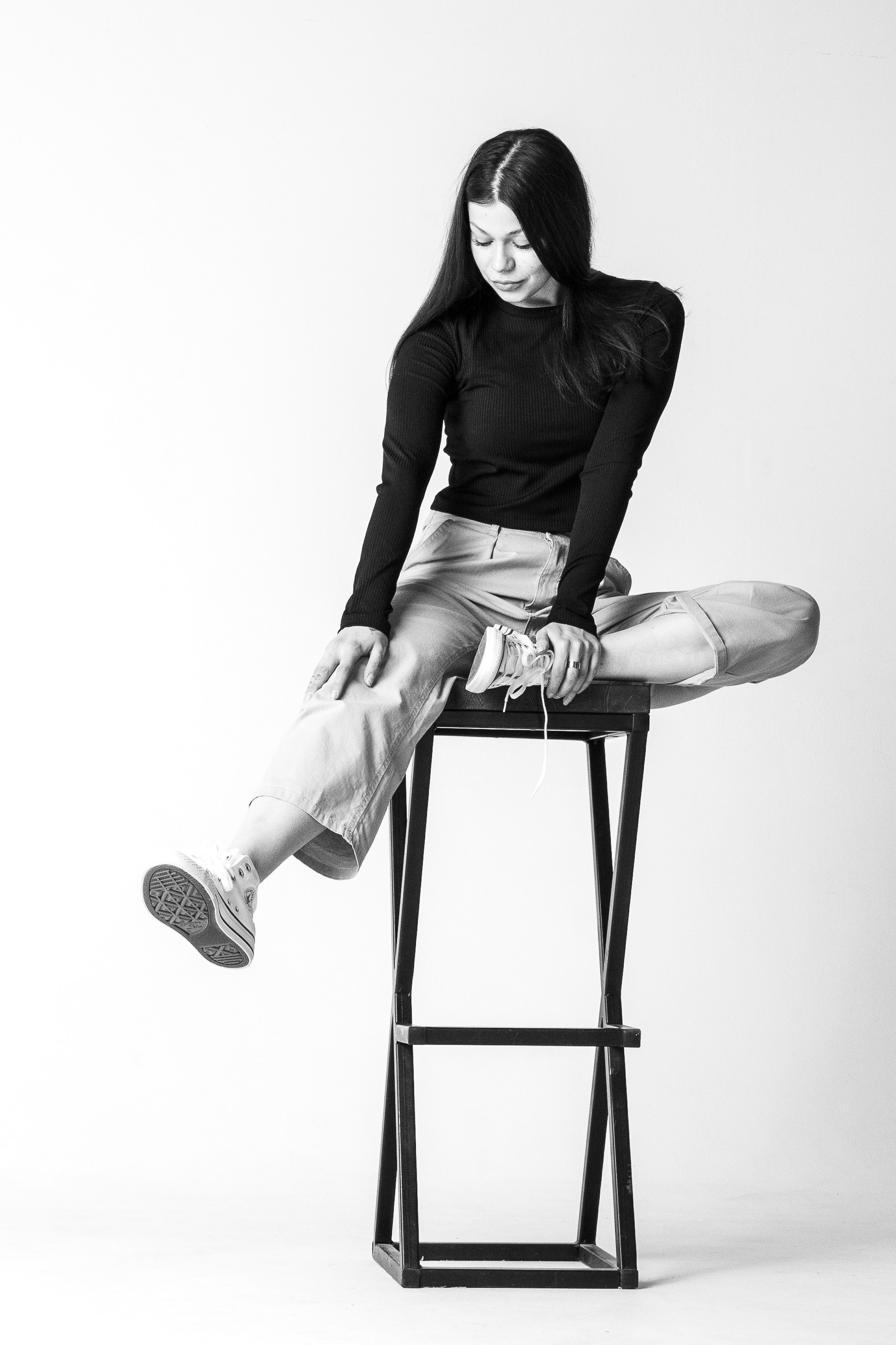 Деловая фотосессия девушки в фотостудии Перми