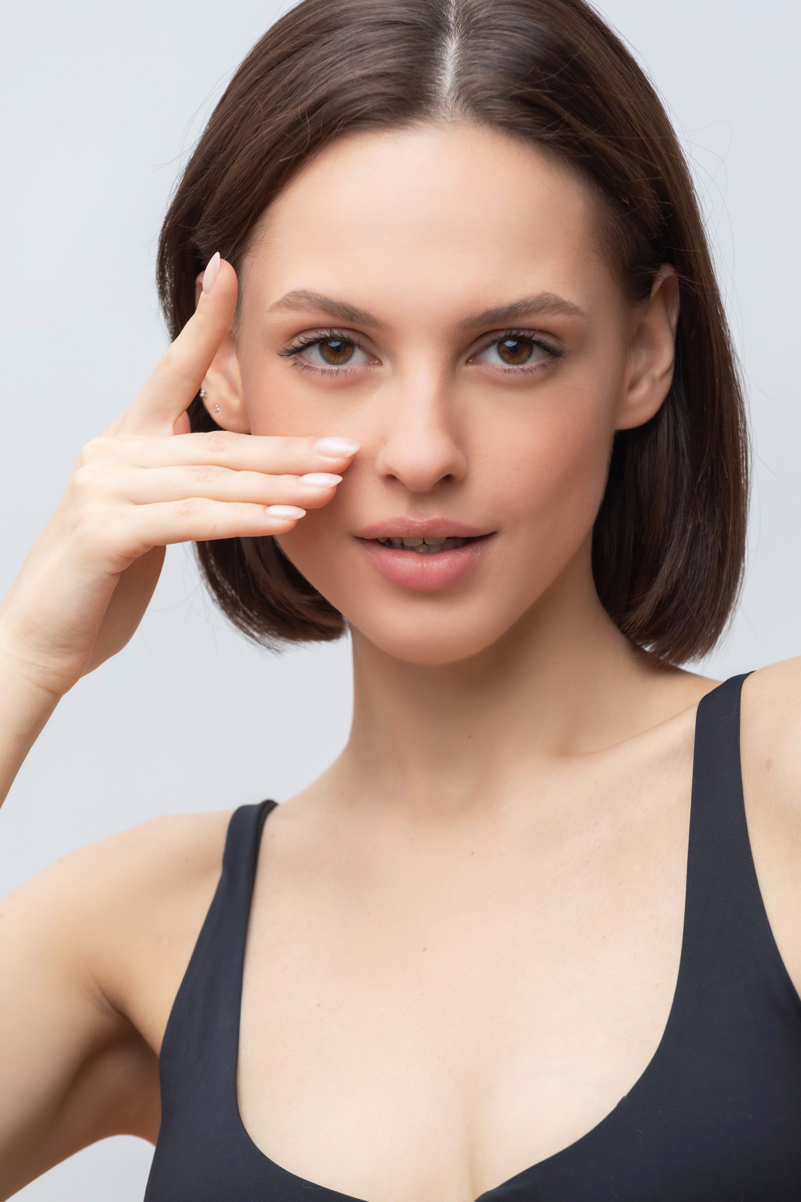 — Клиники, индустрия карсоты. Брук Артём